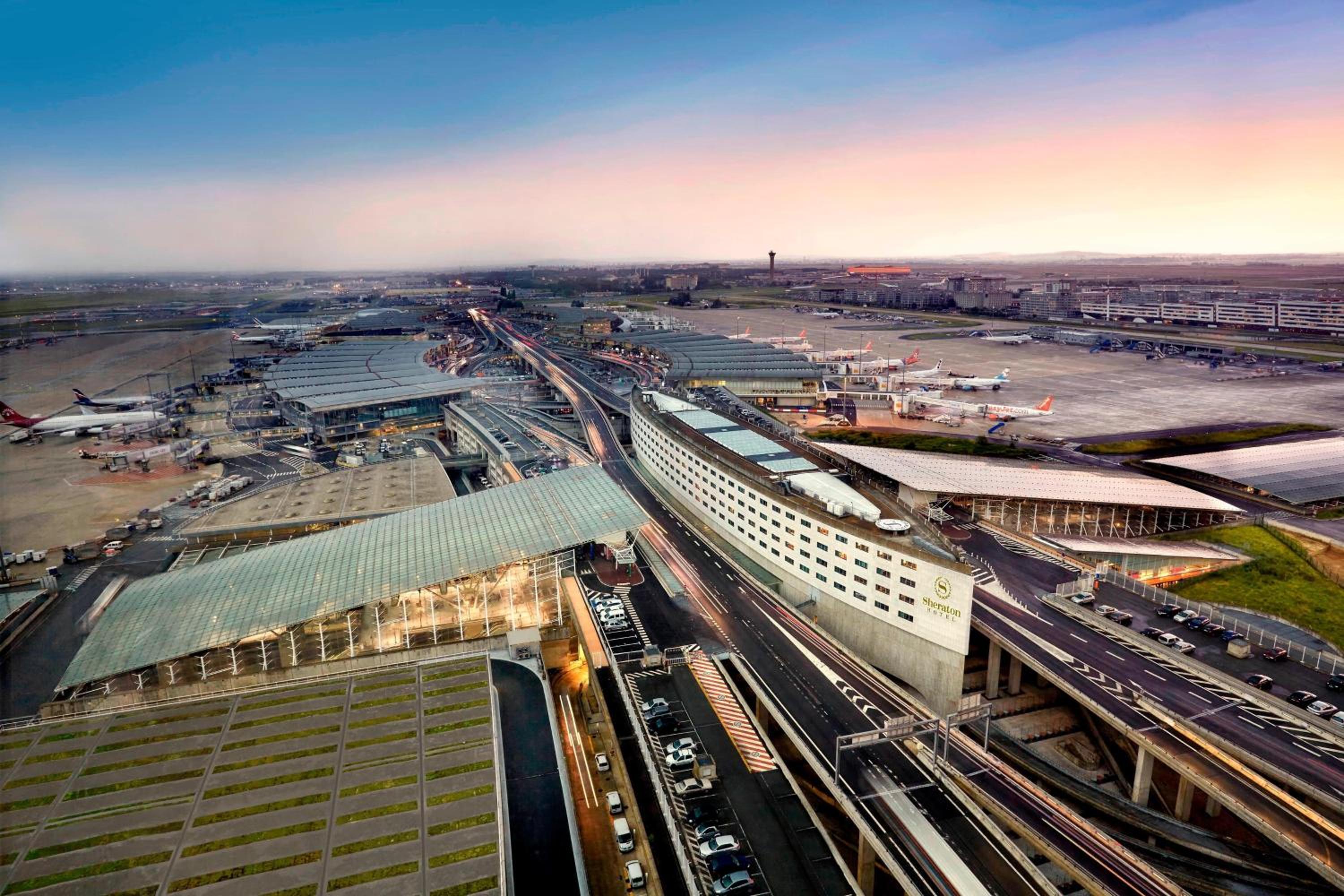 Roissy-en-France Vacations - Sheraton Paris Charles de Gaulle Airport Hotel - Property Image 39