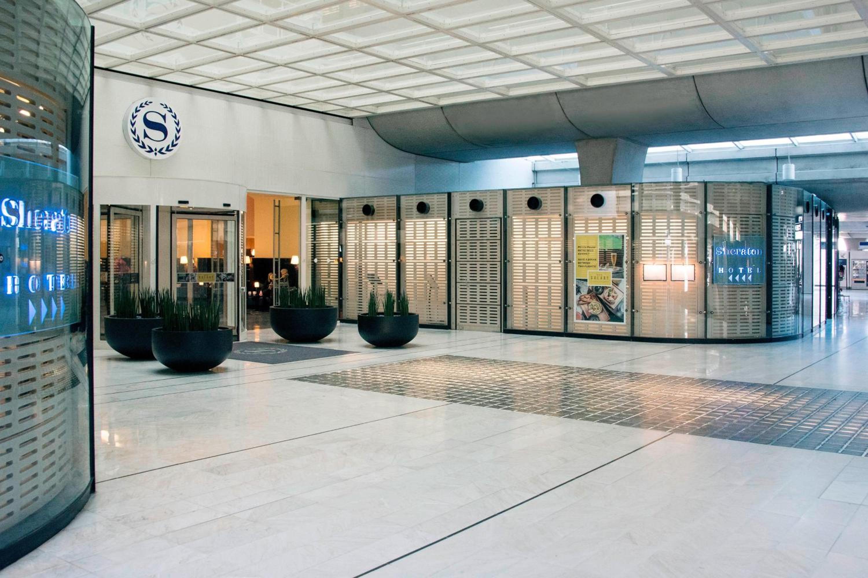 Roissy-en-France Vacations - Sheraton Paris Charles de Gaulle Airport Hotel - Property Image 29
