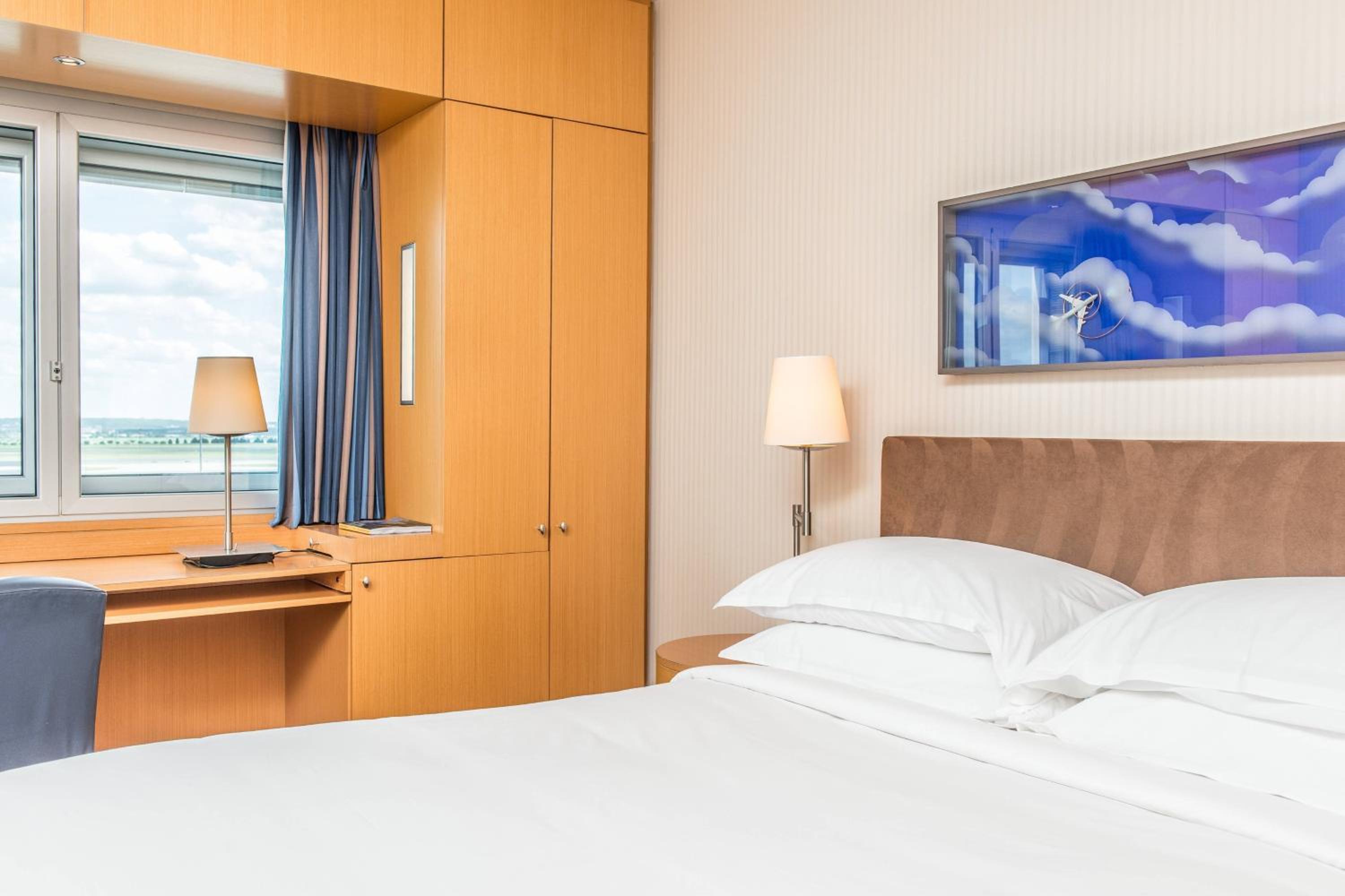 Roissy-en-France Vacations - Sheraton Paris Charles de Gaulle Airport Hotel - Property Image 37