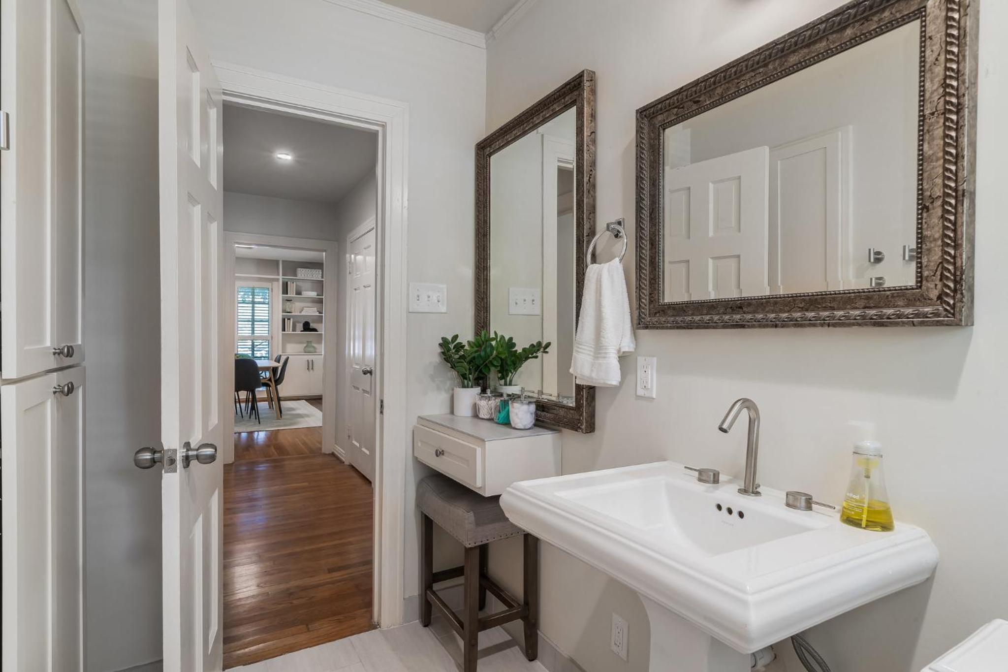 Sunset House - Luxury Pool and Hot Tub Retreat - Property Image 8