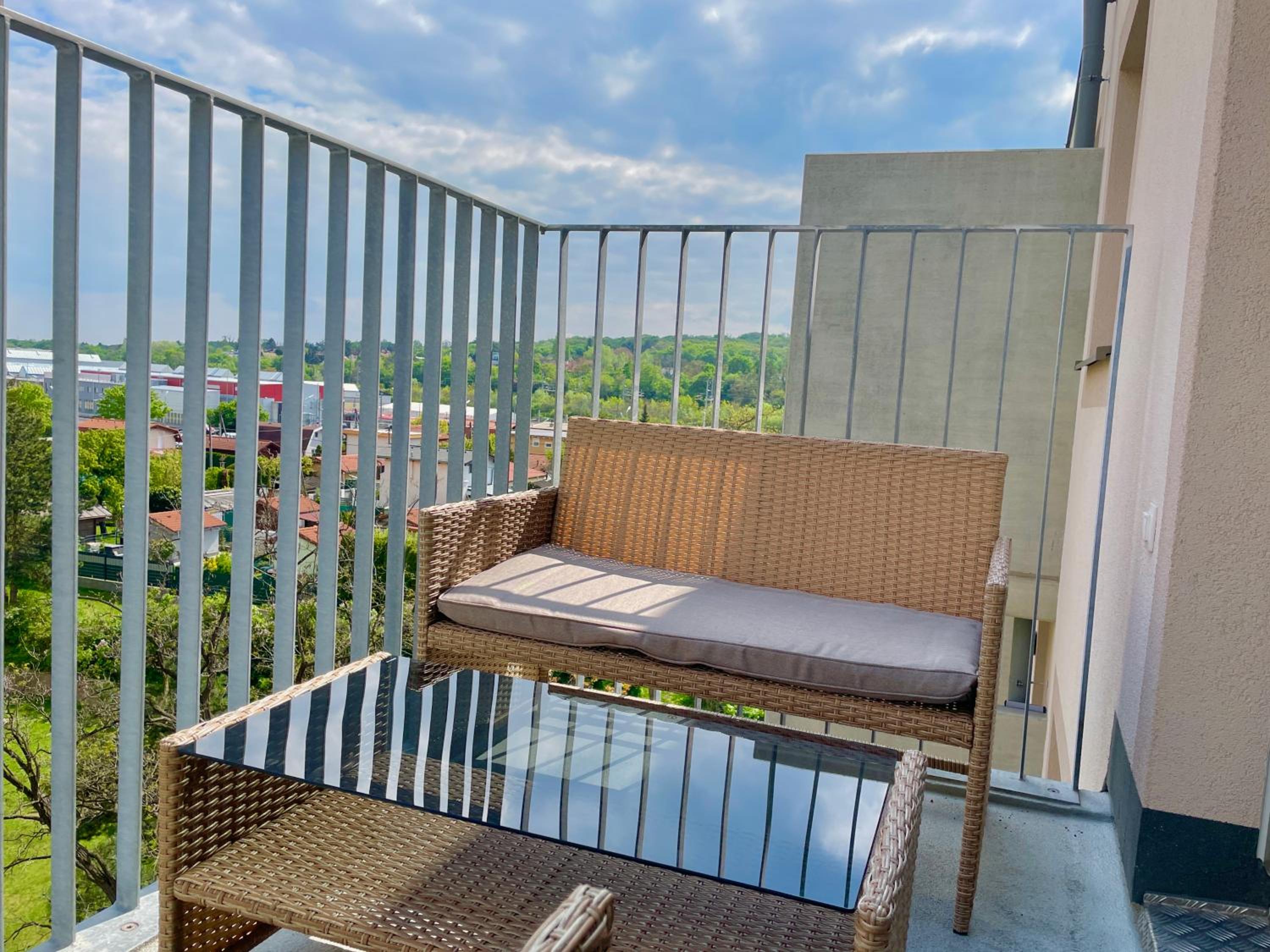 55 m2 Stylish Apartment with Balcony and Netflix