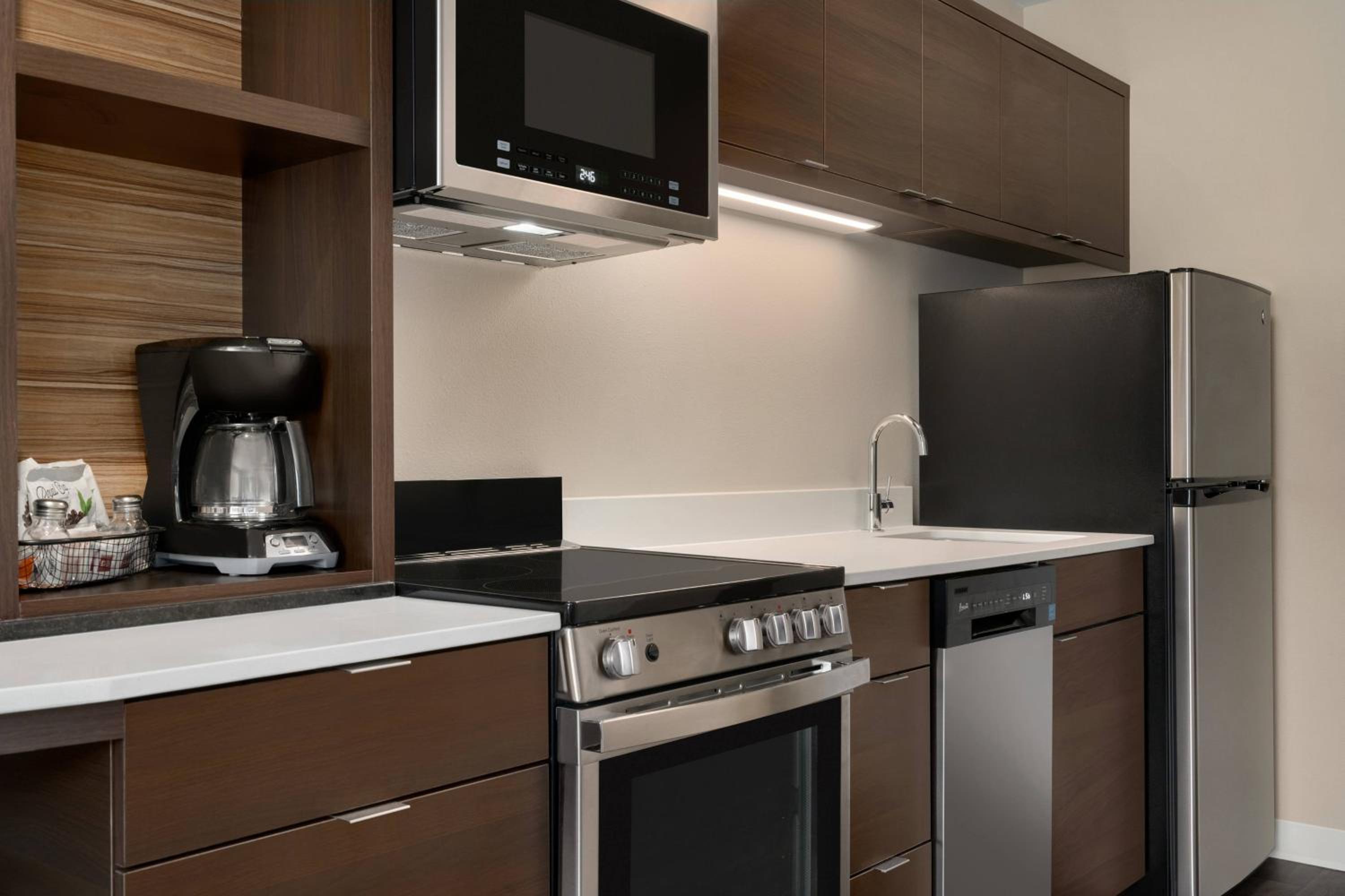 Logan Vacations - TownePlace Suites by Marriott Logan - Property Image 11