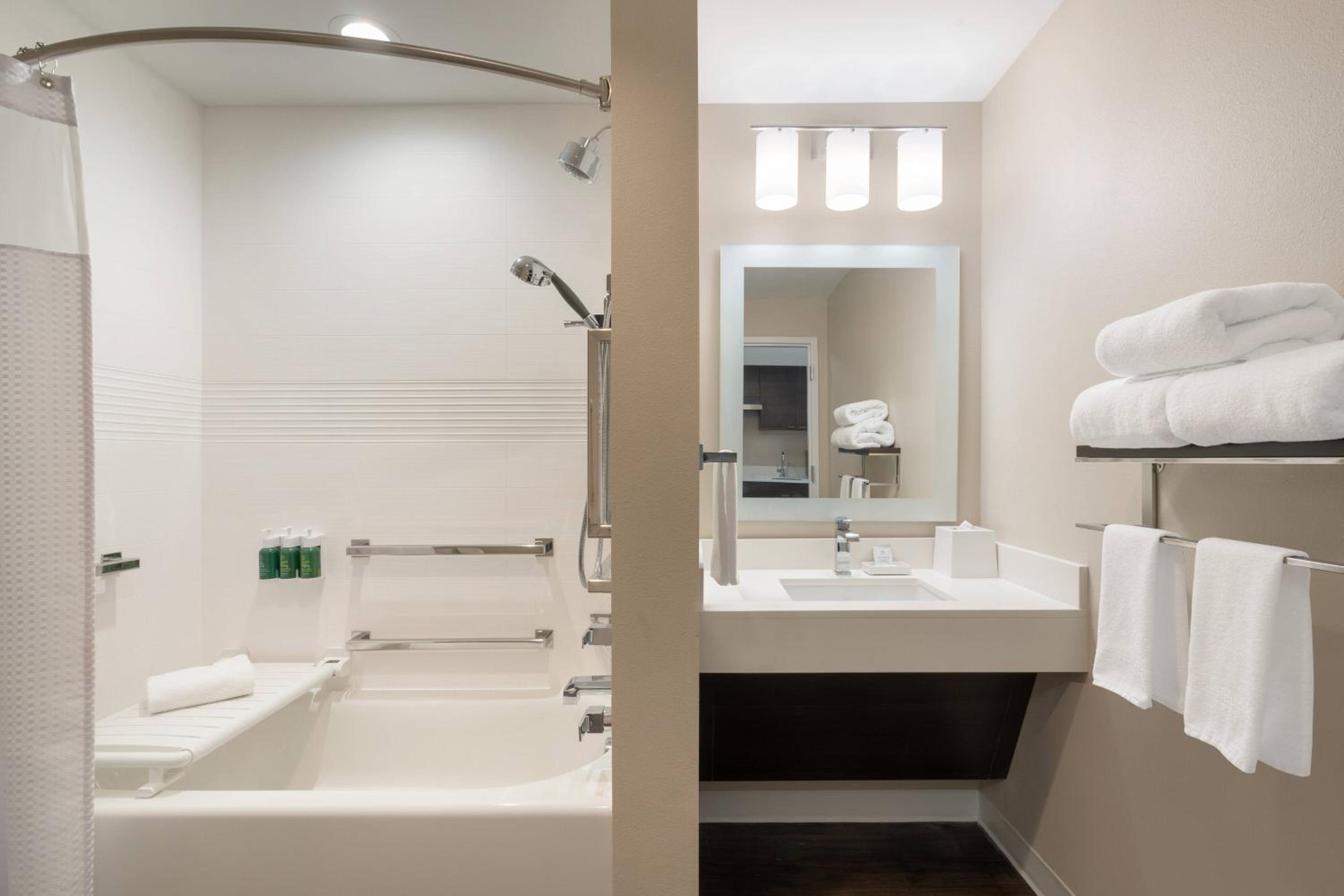 Logan Vacations - TownePlace Suites by Marriott Logan - Property Image 10