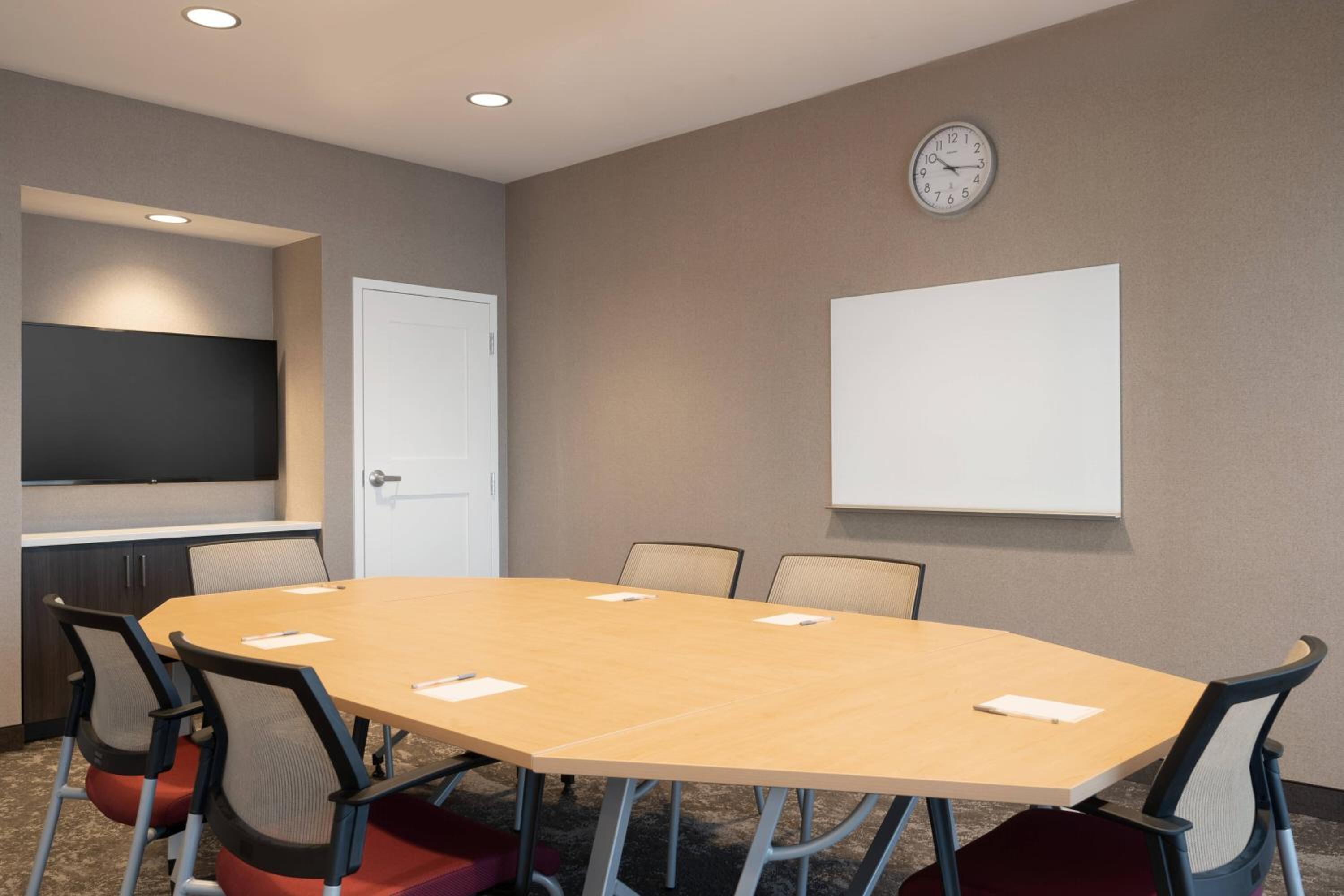 Logan Vacations - TownePlace Suites by Marriott Logan - Property Image 29