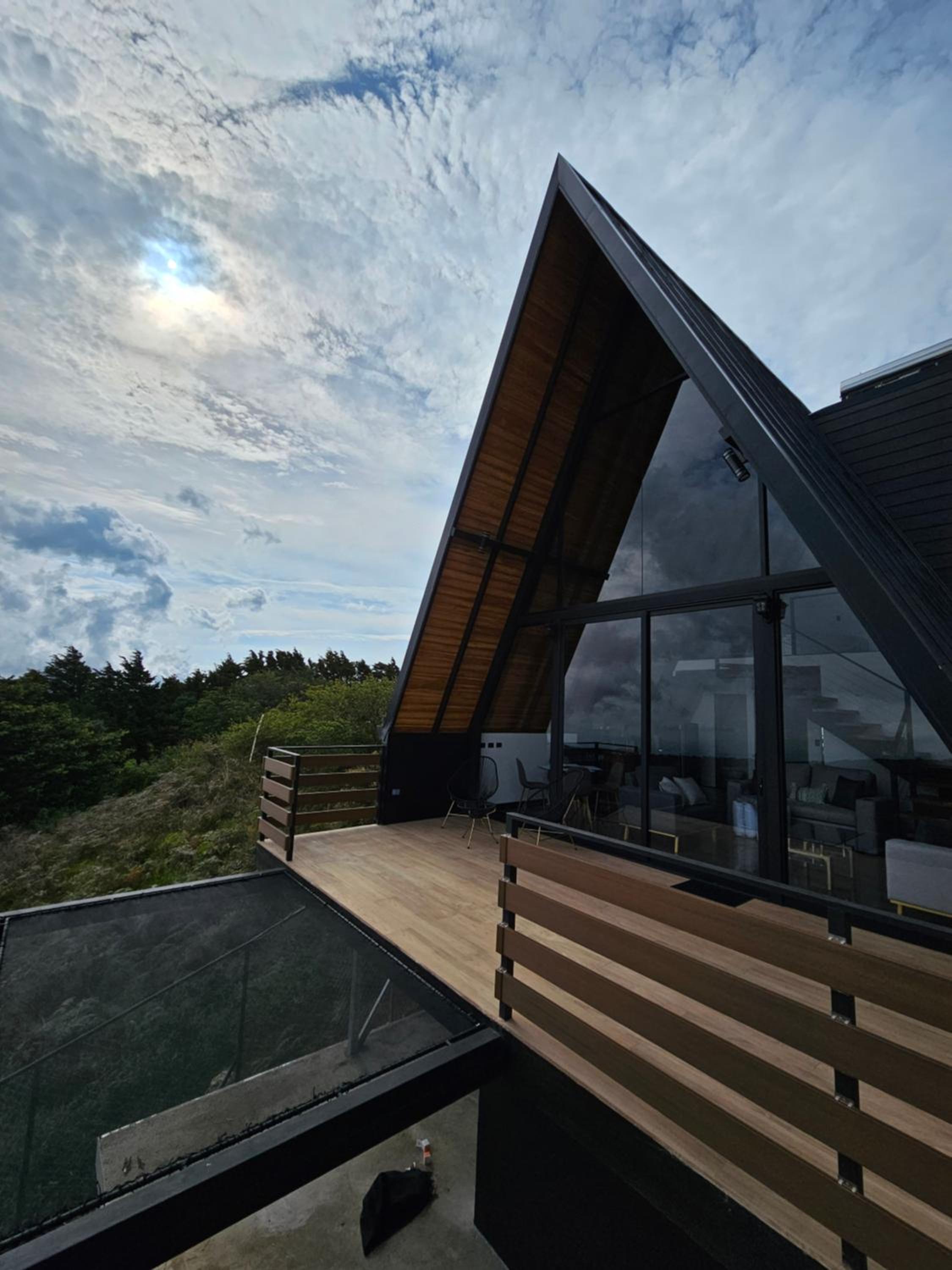 Wind Houses, Casas de Viento