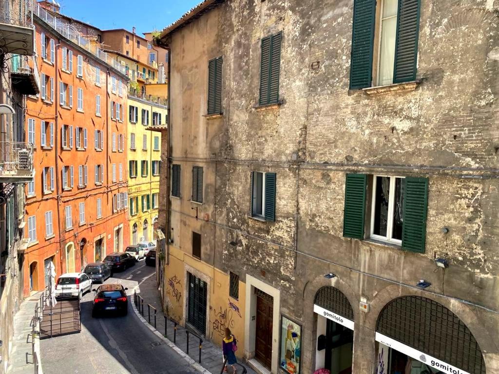 Perugia Abbraccio Etrusco view 2