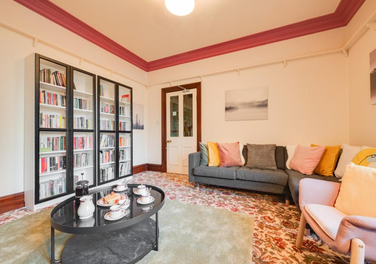 6 Bed in Keswick oc-ld177