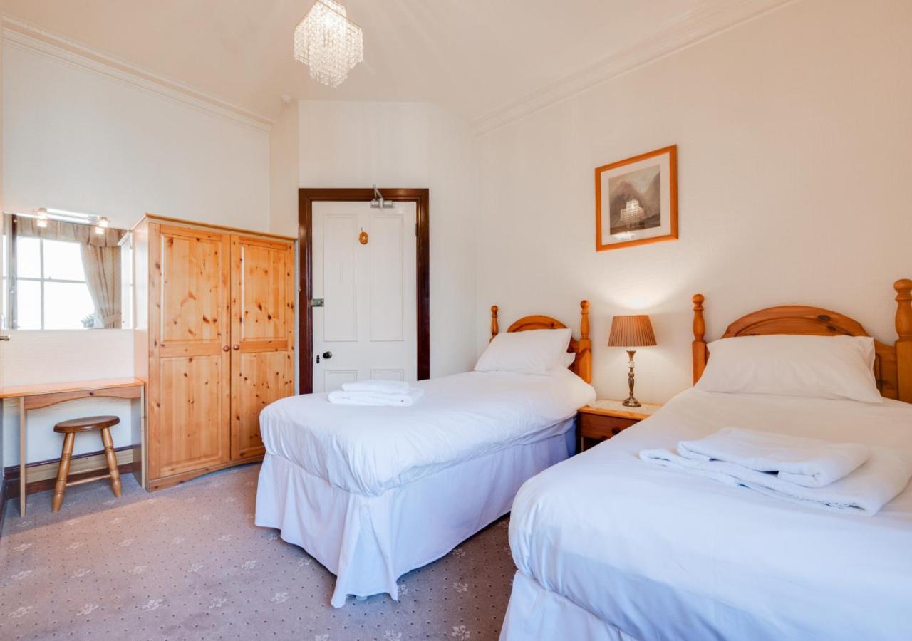 6 Bed in Keswick oc-ld177