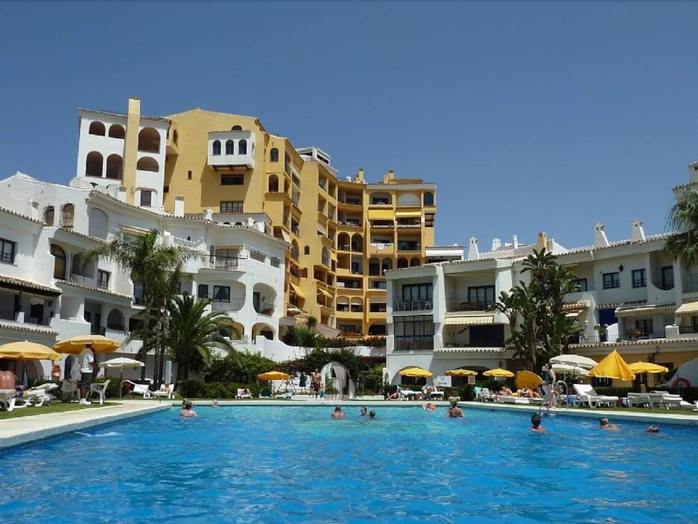 FASCINANTE Hogar en Cabo Pino en MARBELLA