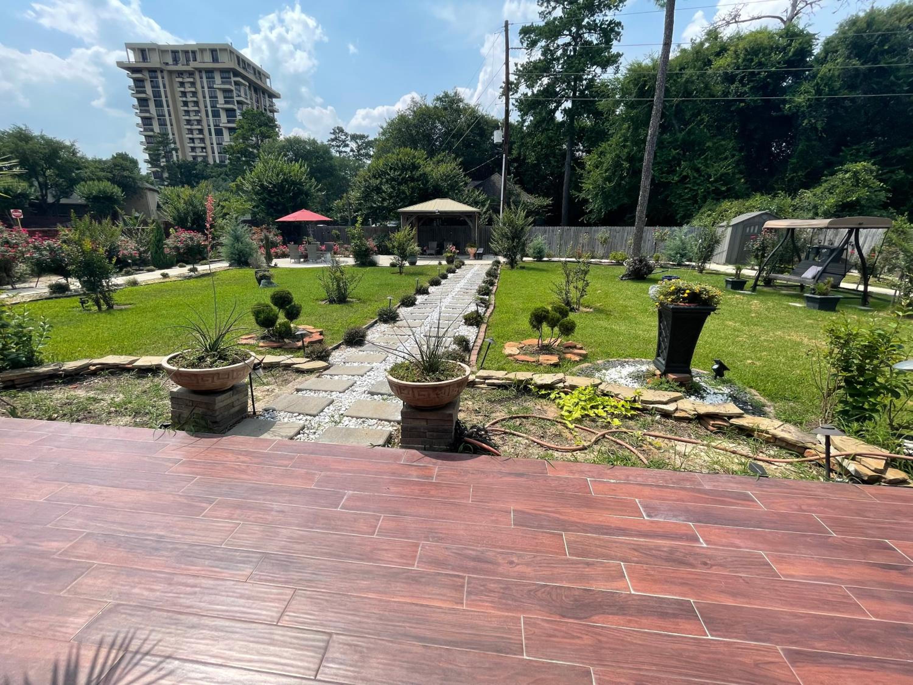 AFRA Home with huge garden Houston, Texas