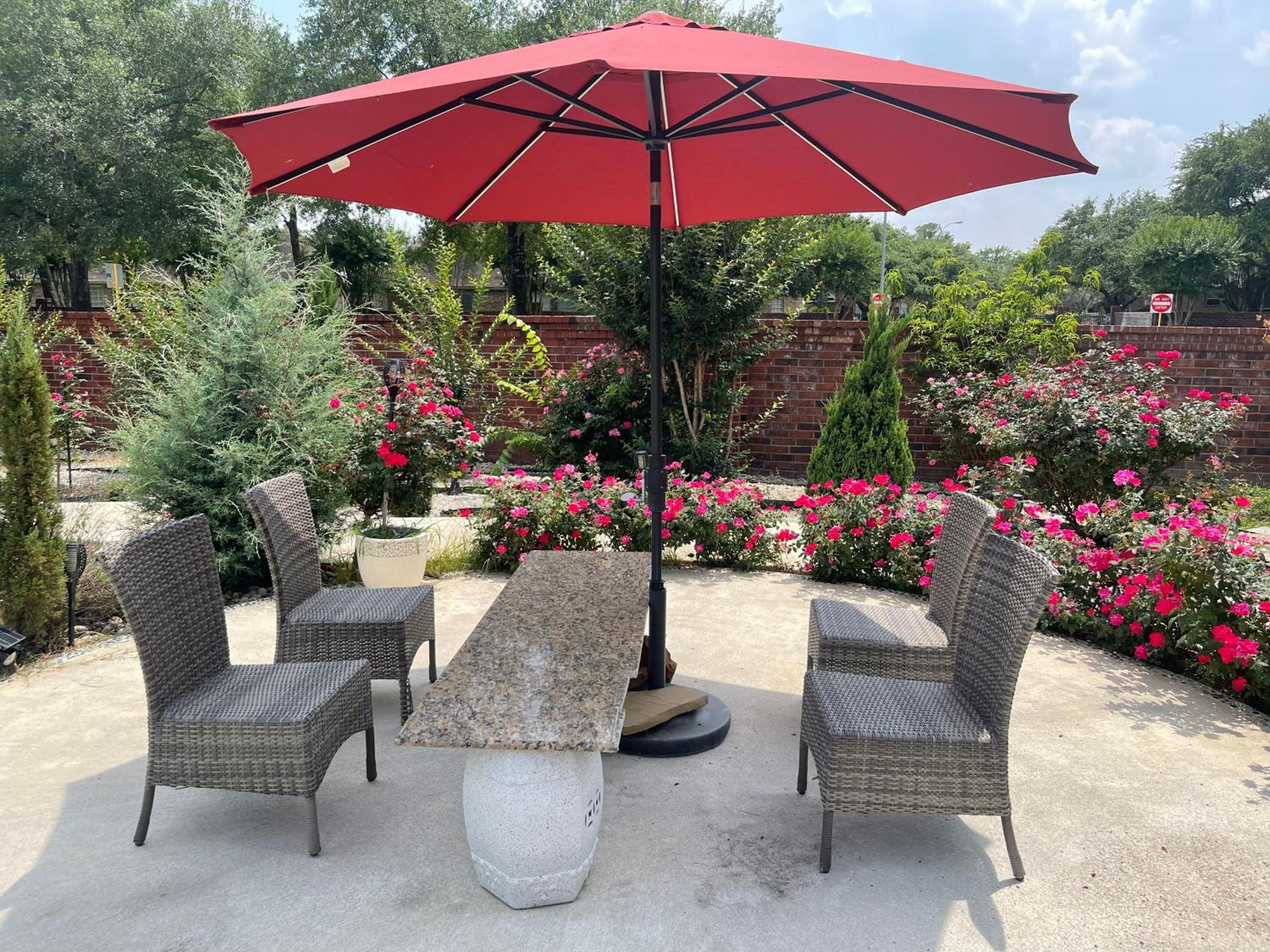 AFRA Home with huge garden Houston, Texas
