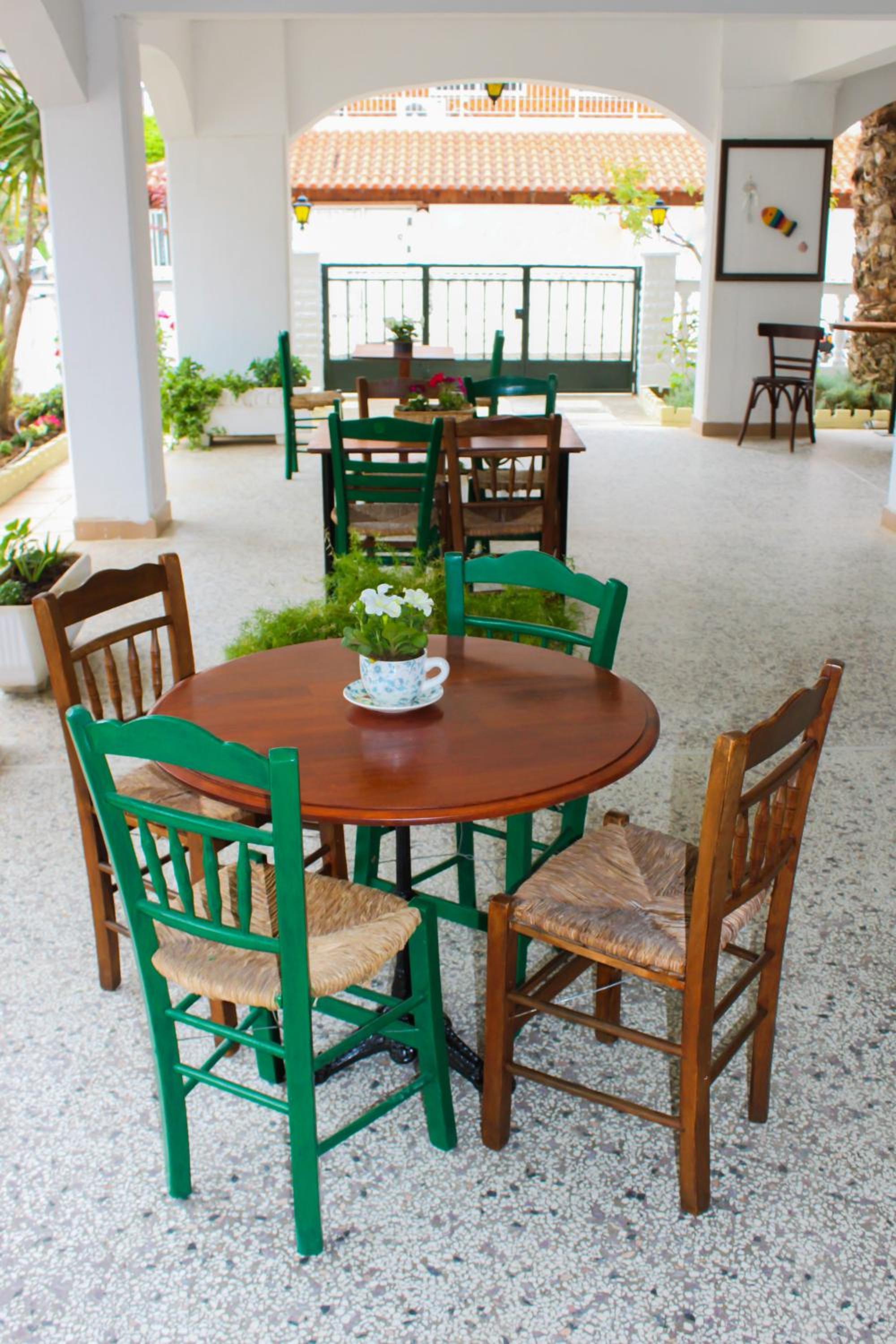 Dionisos Palms Apartments
