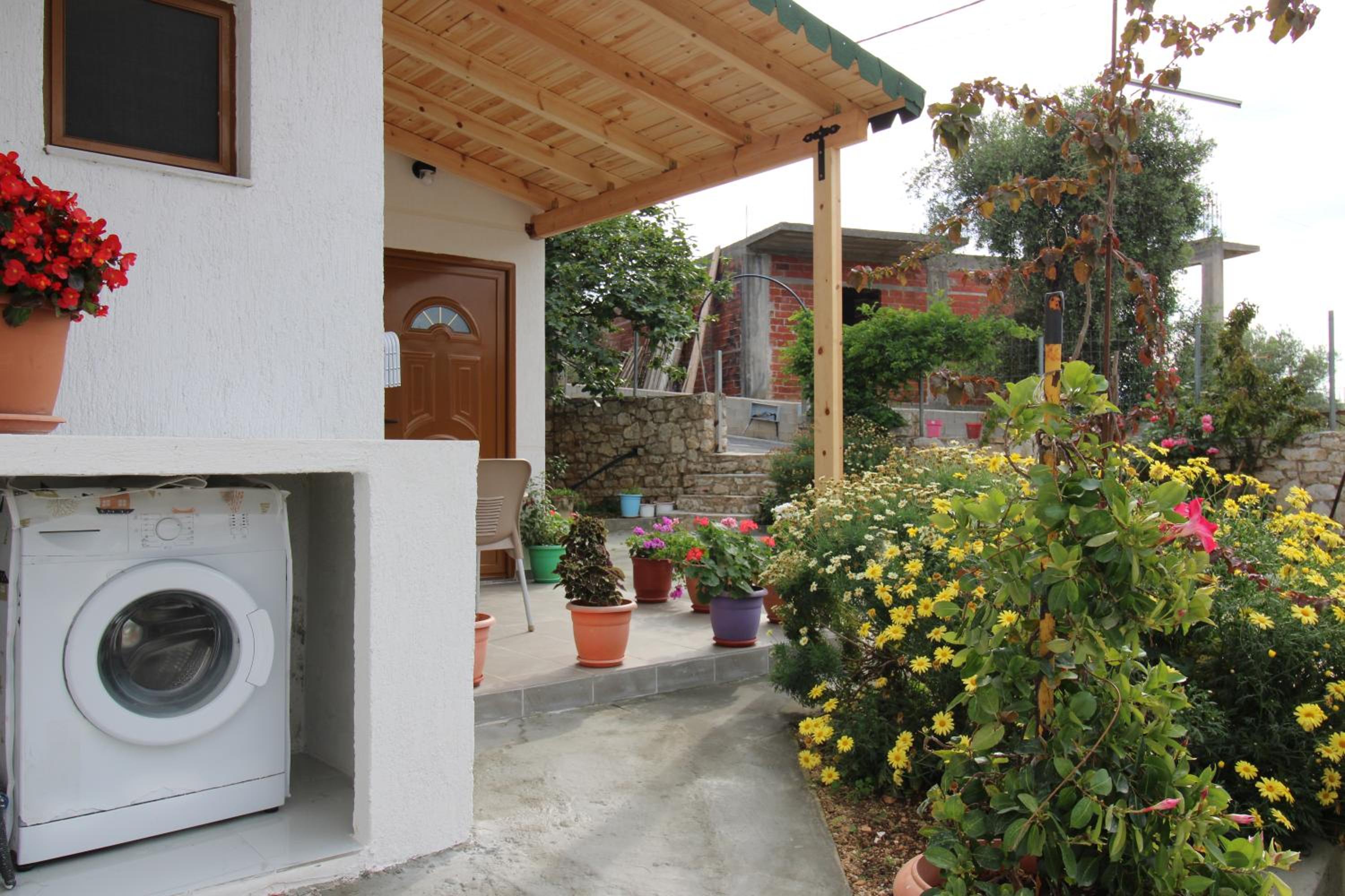 Garden Vila Ermali