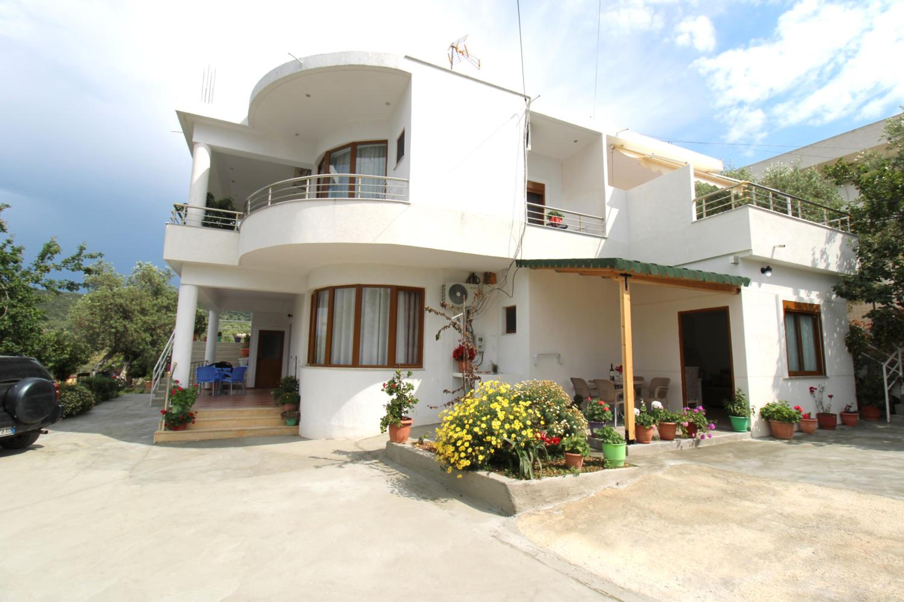 Garden Vila Ermali