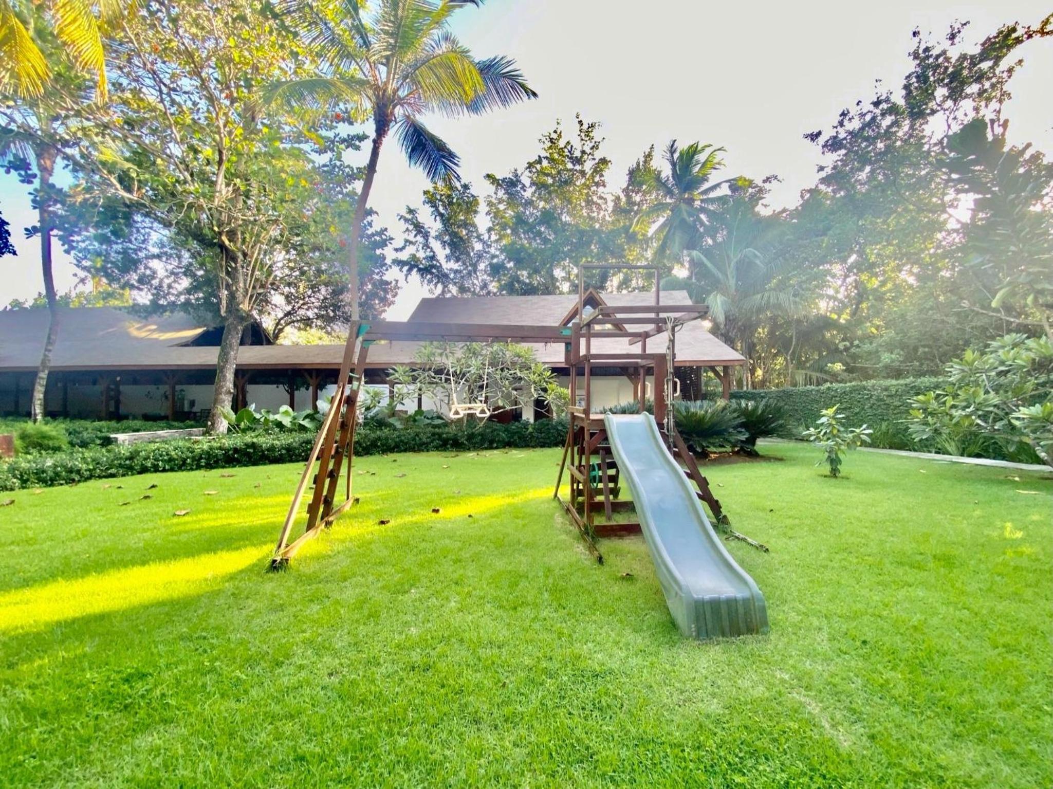 Stunning Beachfront Condo With Private Beach, Las Terrenas-El Limón