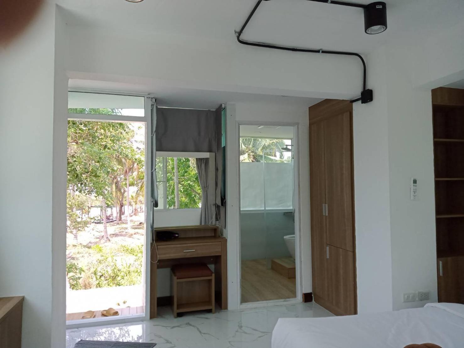 Baanmontra Beach Resort - Bankrut
