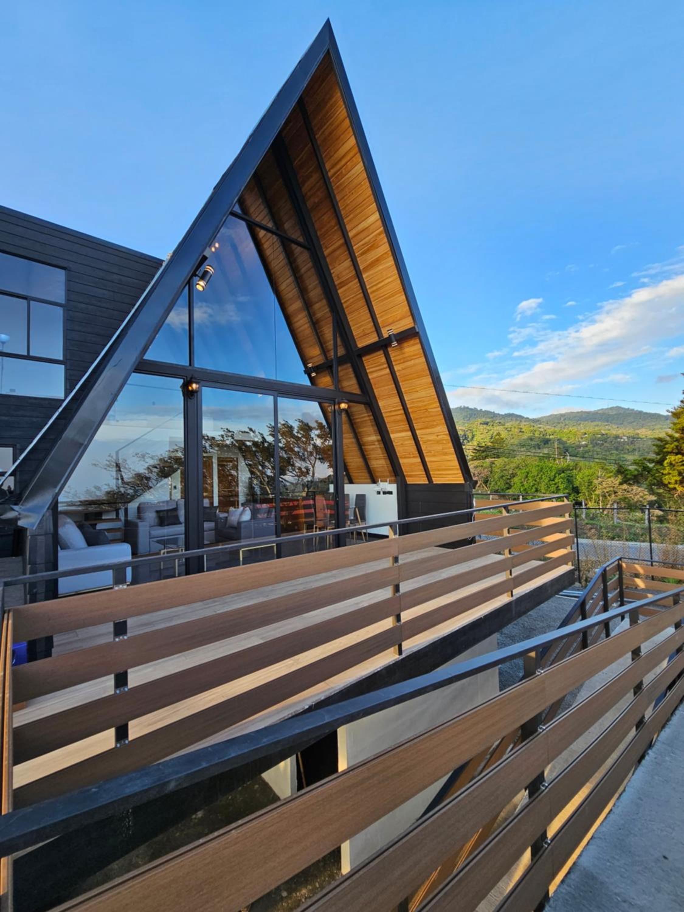 Wind Houses, Casas de Viento
