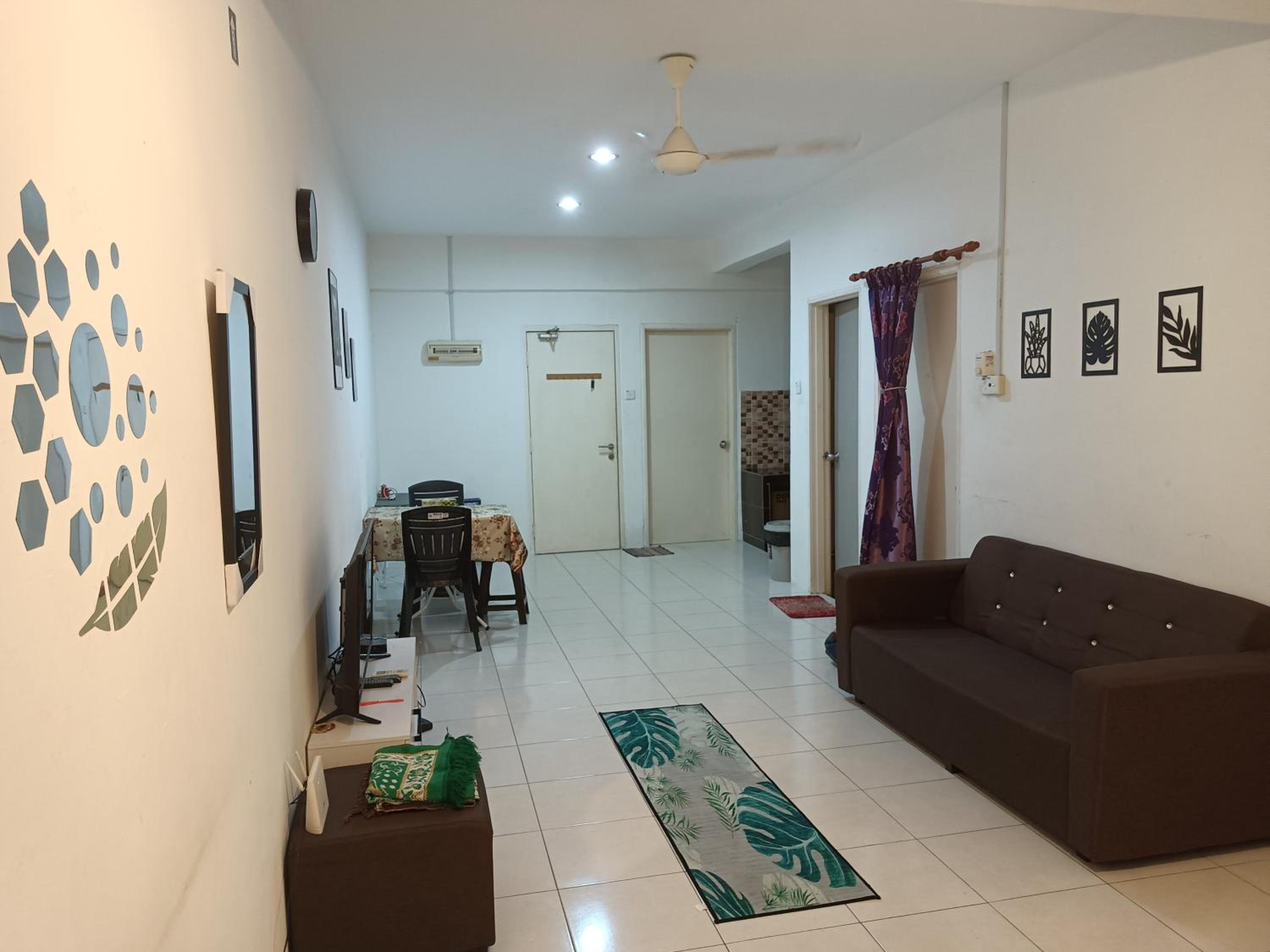 3rd floor apartment with 2 bedroom and no elevator photo 5