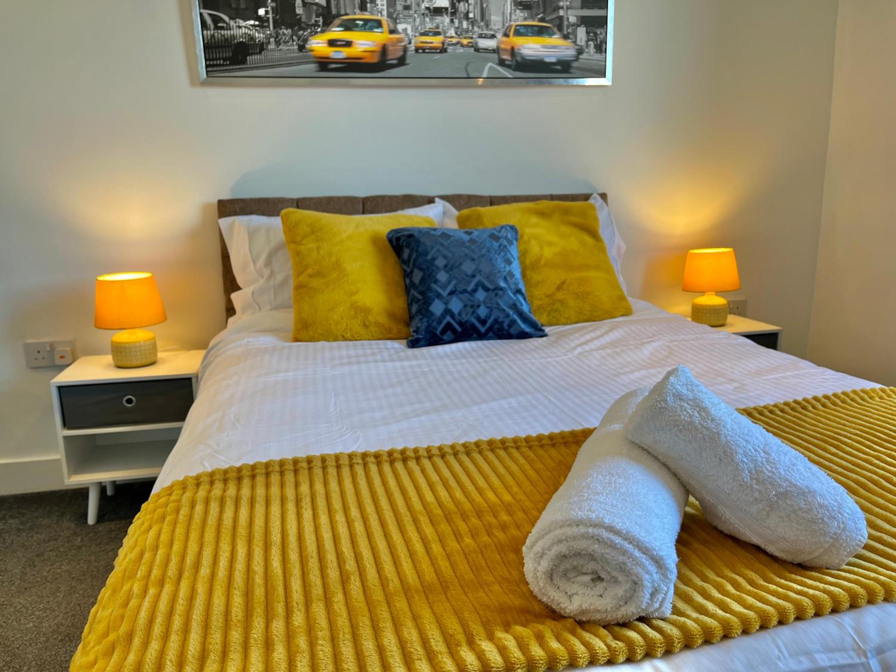 Lovely Serviced Apartment - Near Doncaster Hospital view 2