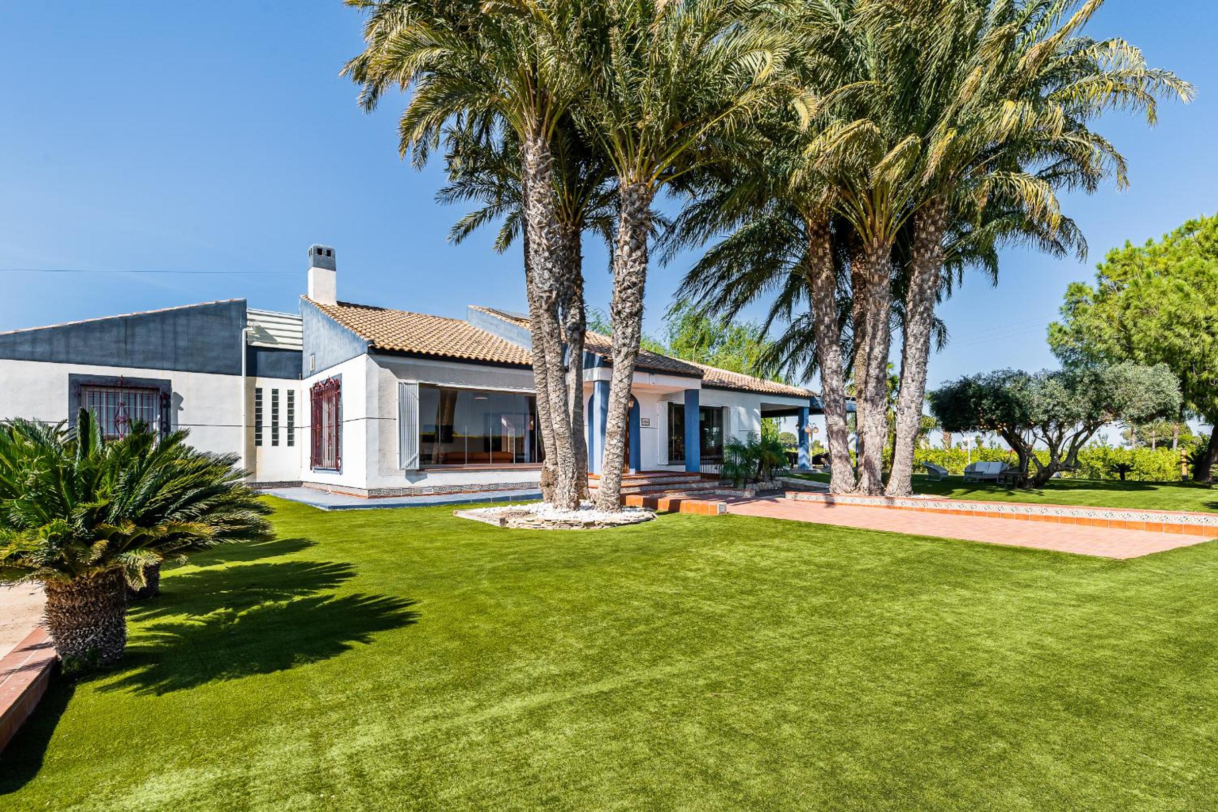 El Bancalito Suites and Garden