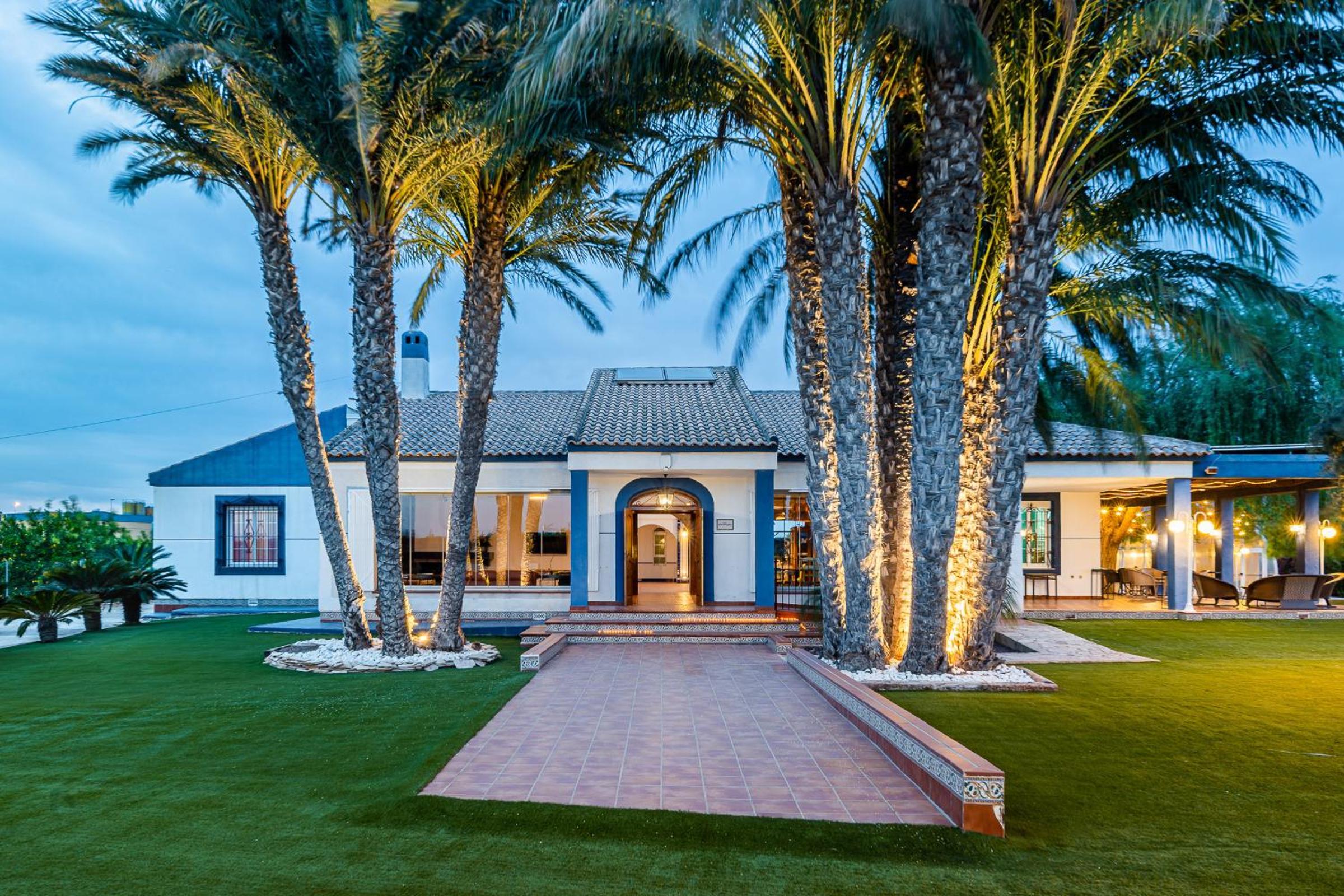 El Bancalito Suites and Garden