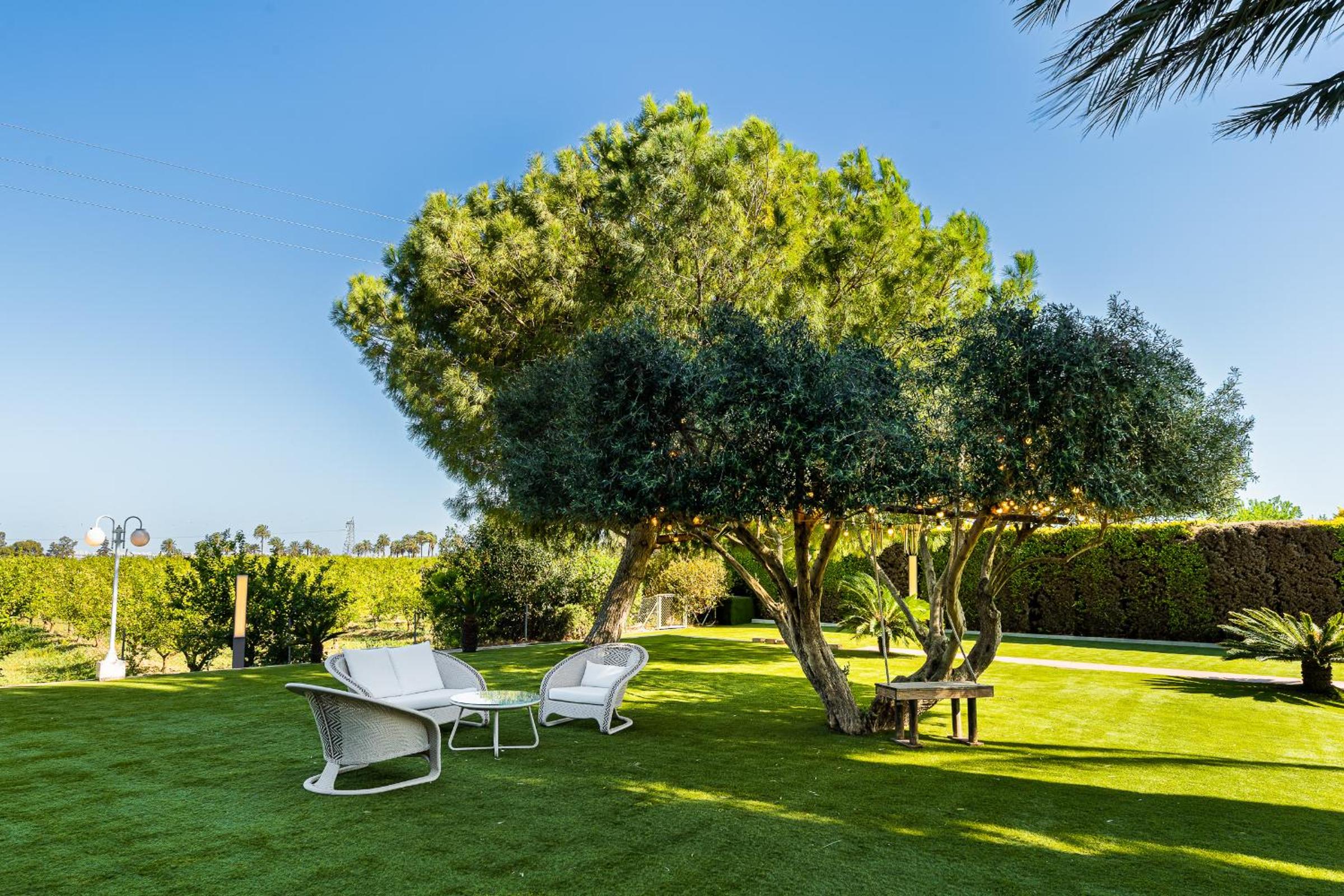 El Bancalito Suites and Garden
