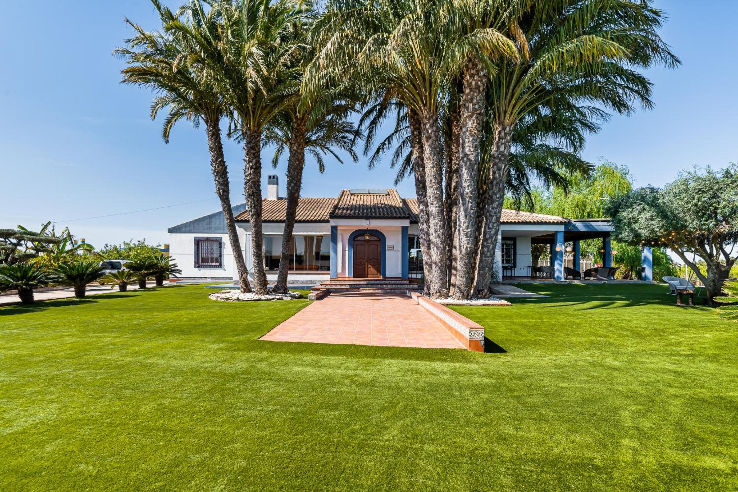 El Bancalito Suites and Garden