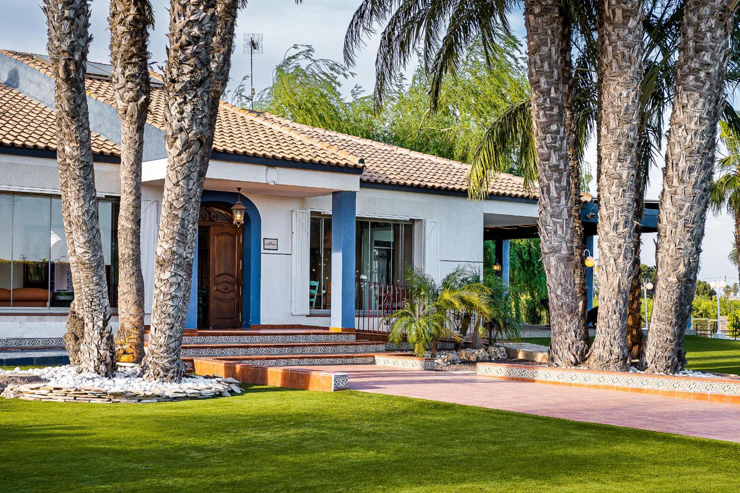 El Bancalito Suites and Garden