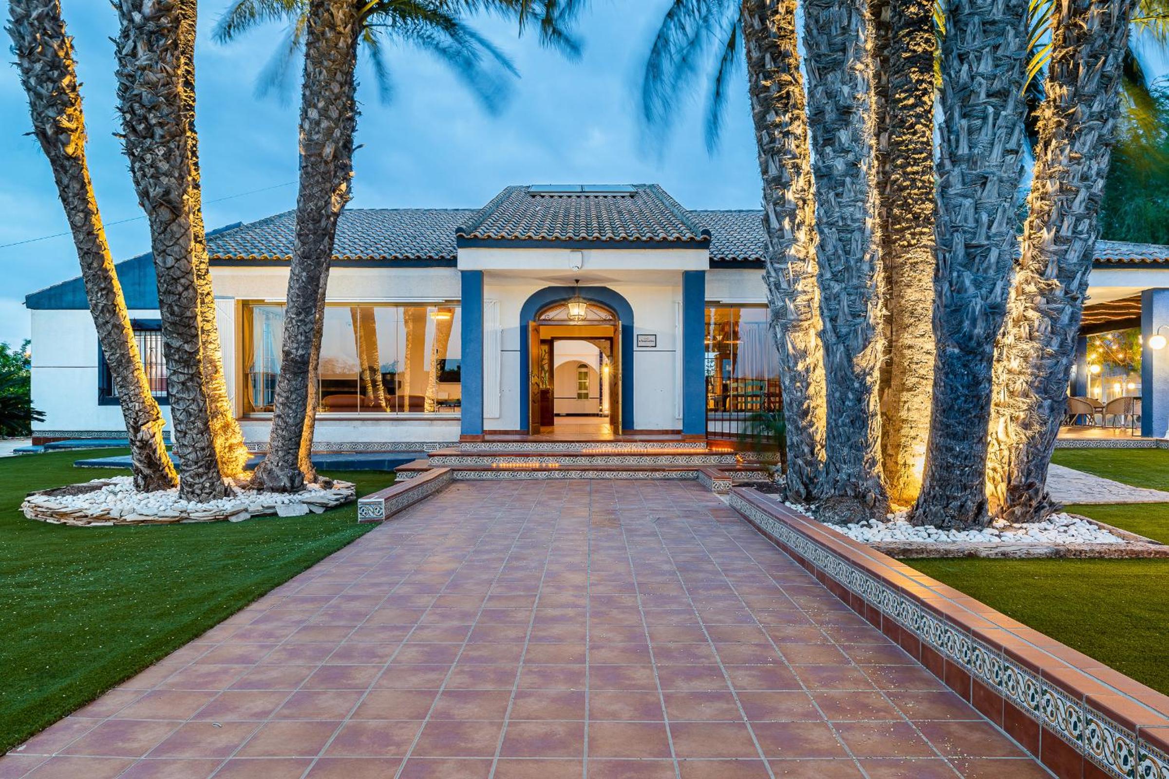 El Bancalito Suites and Garden