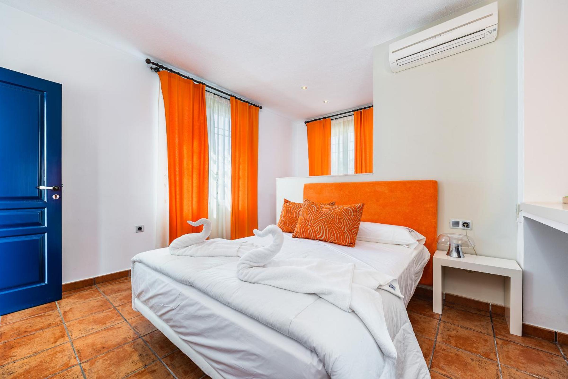 El Bancalito Suites and Garden