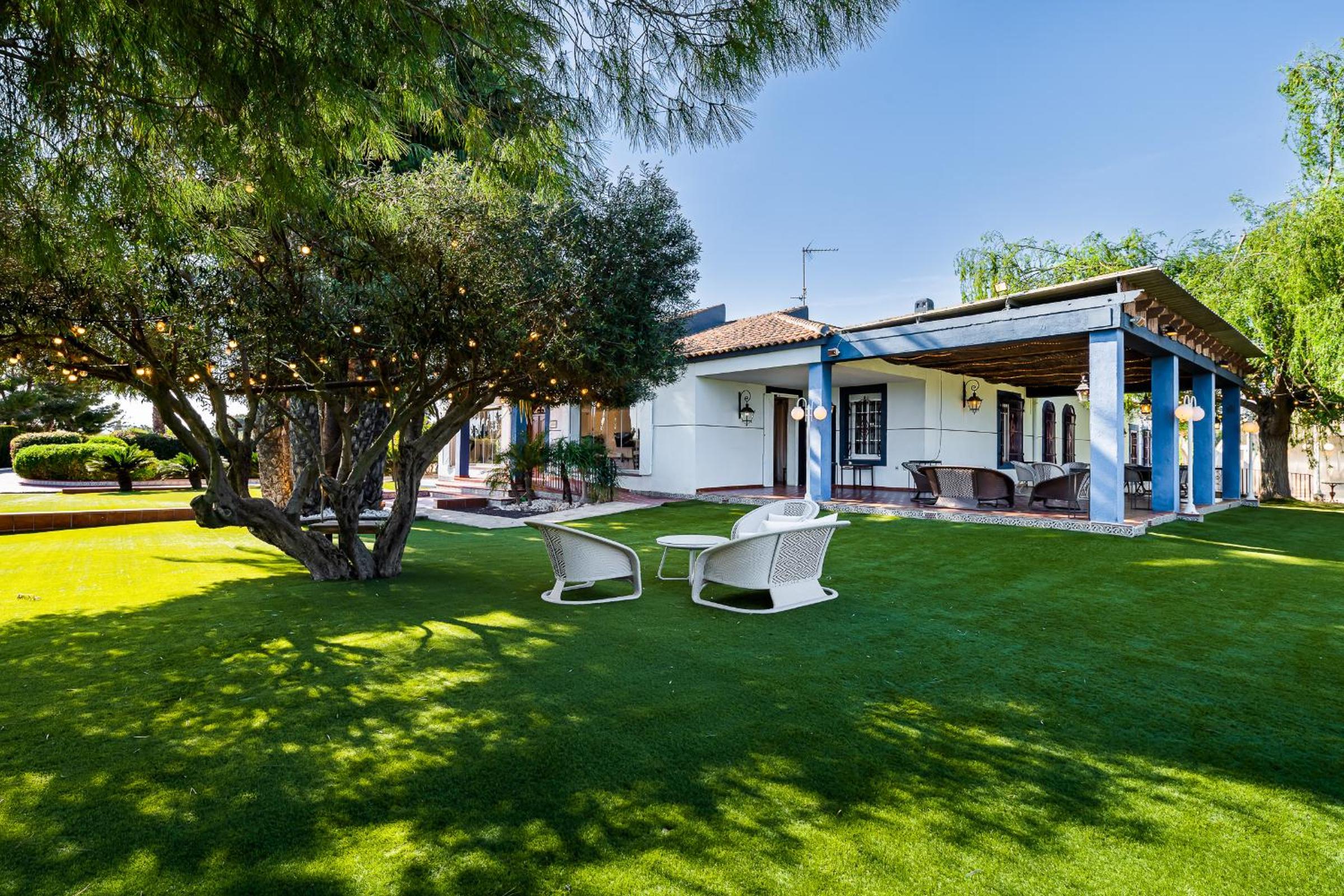 El Bancalito Suites and Garden