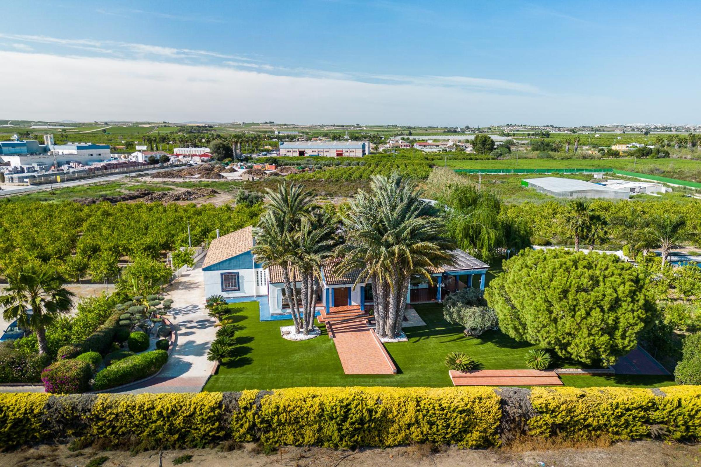 El Bancalito Suites and Garden