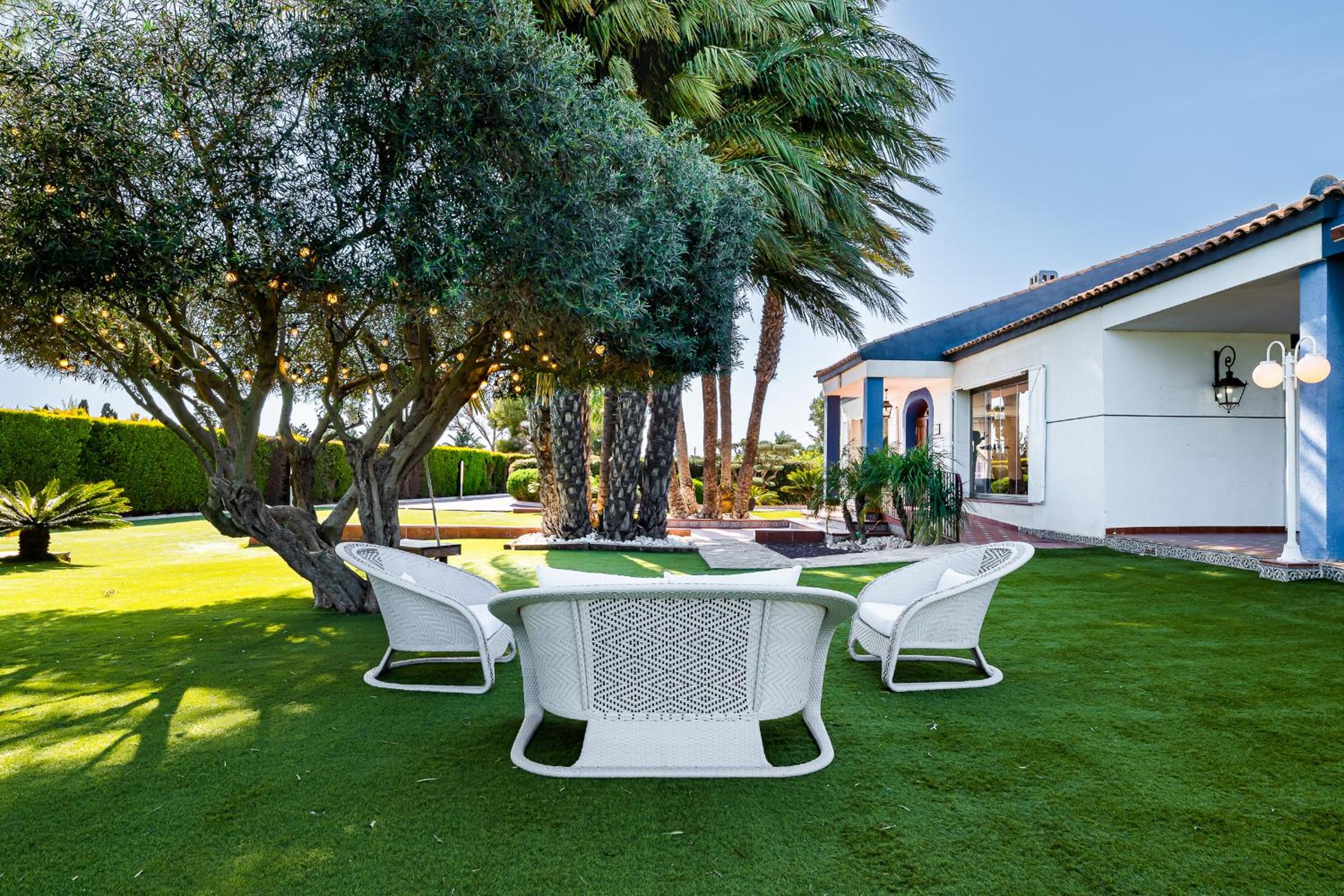 El Bancalito Suites and Garden