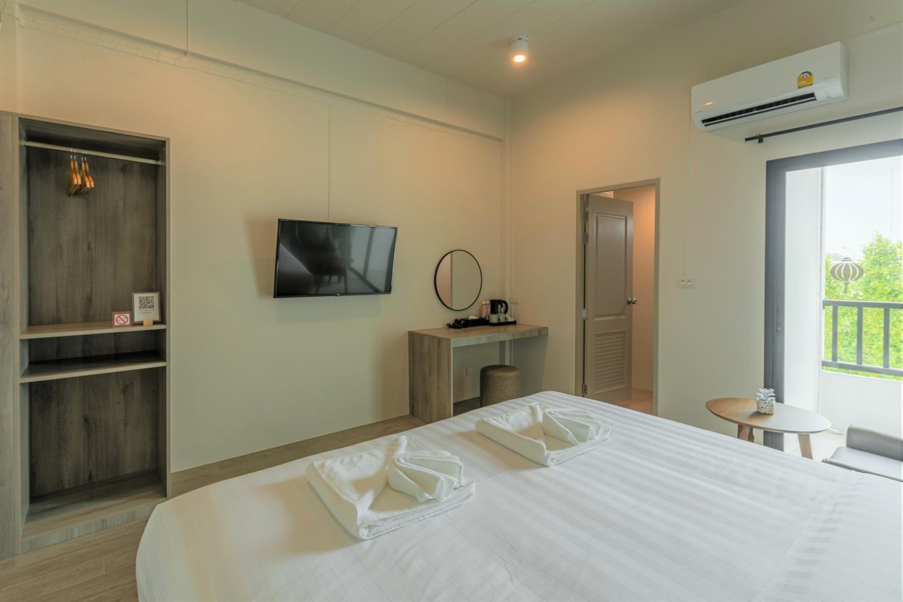Ang Pao Hotel Phuket