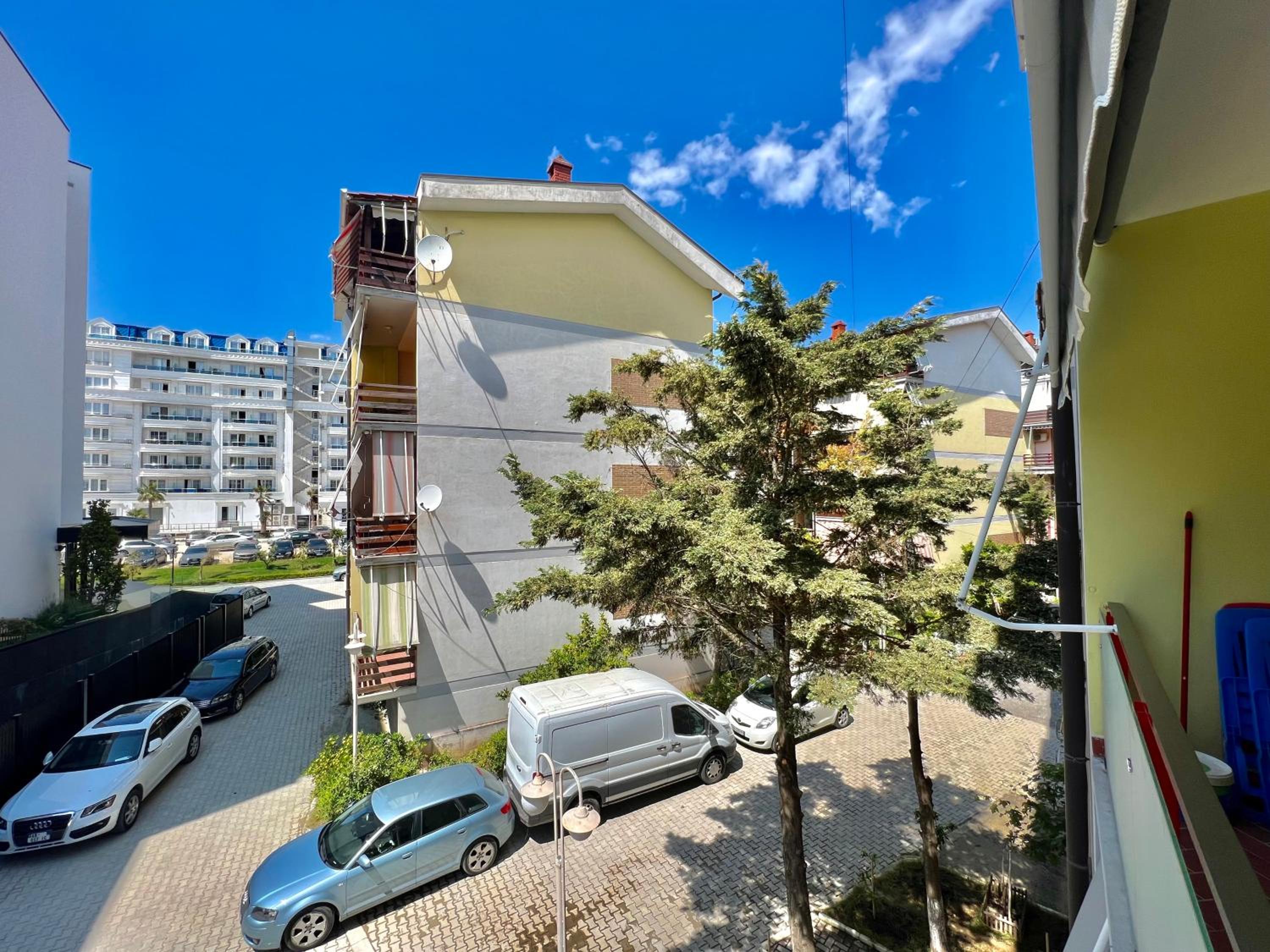 Rolling Apartment Golem - Next to Premium Hotels & Grand Blue FaFa