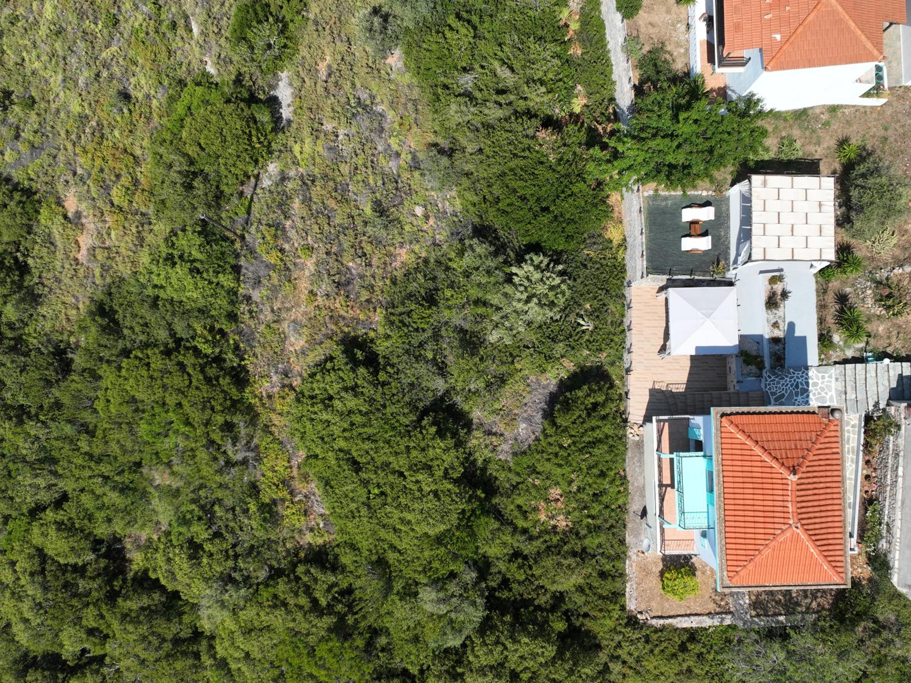 Iordanis house- Traditional House in old Alonnisos view 2