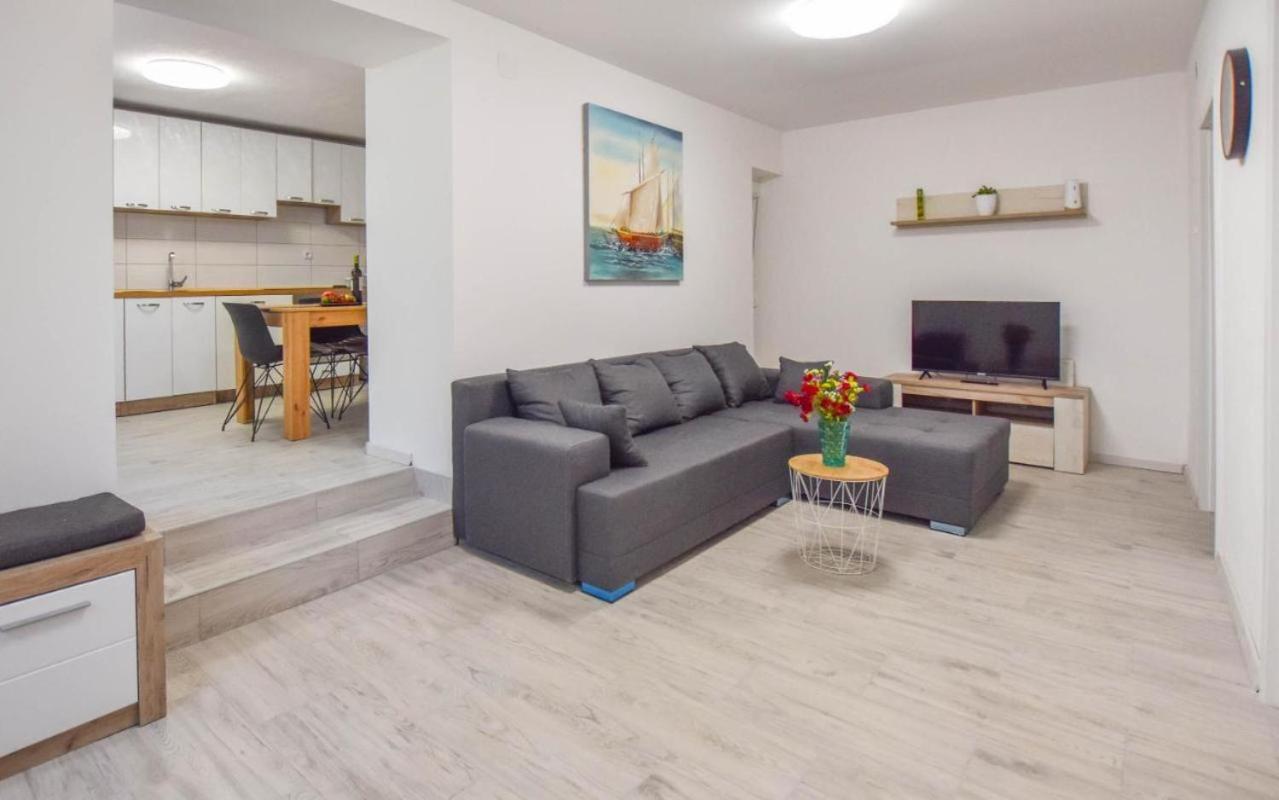 Suite Apartment Toni