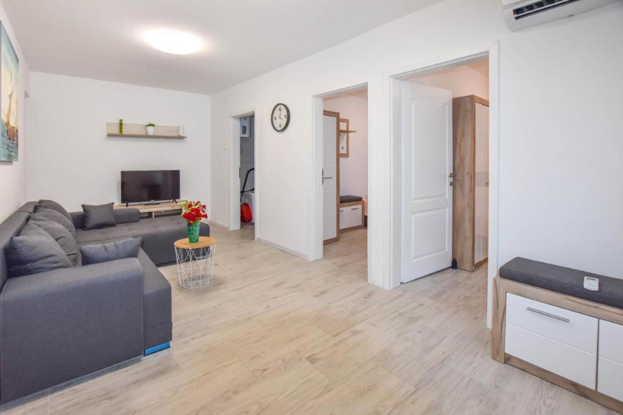 Suite Apartment Toni