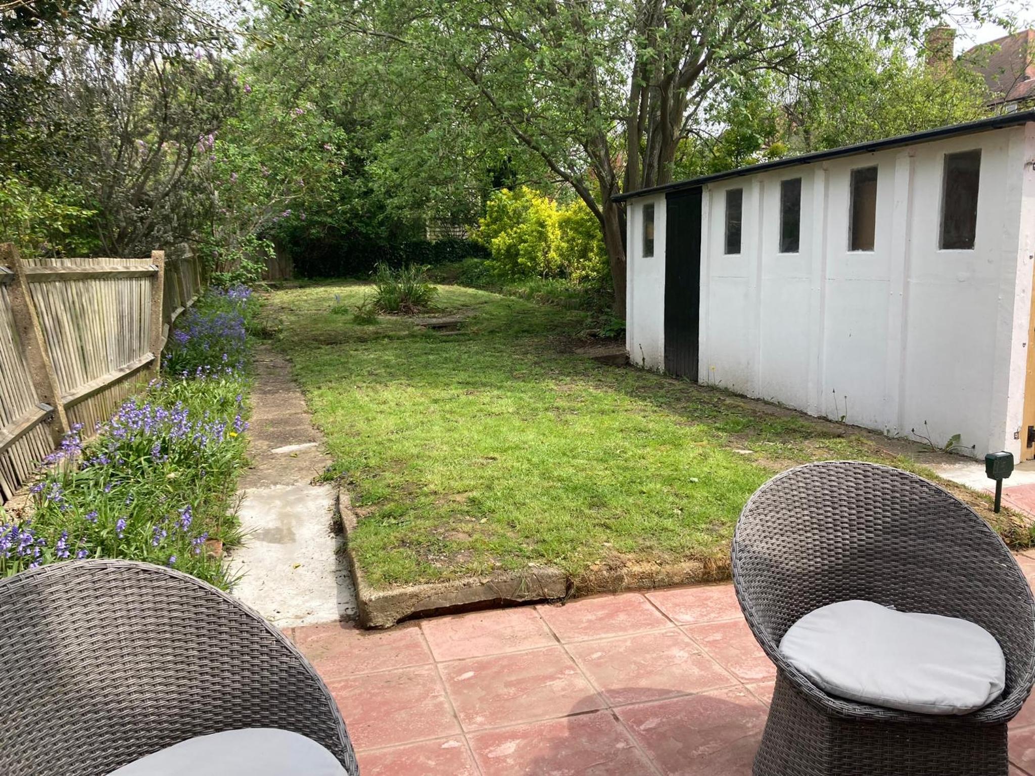Peaceful Home in Surbiton, Surrey, Greater London- Free parking view 5