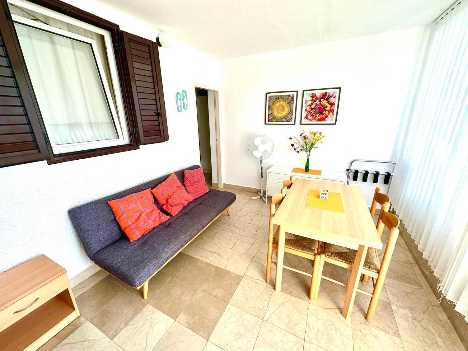 Apartment A2 - Prvi zal