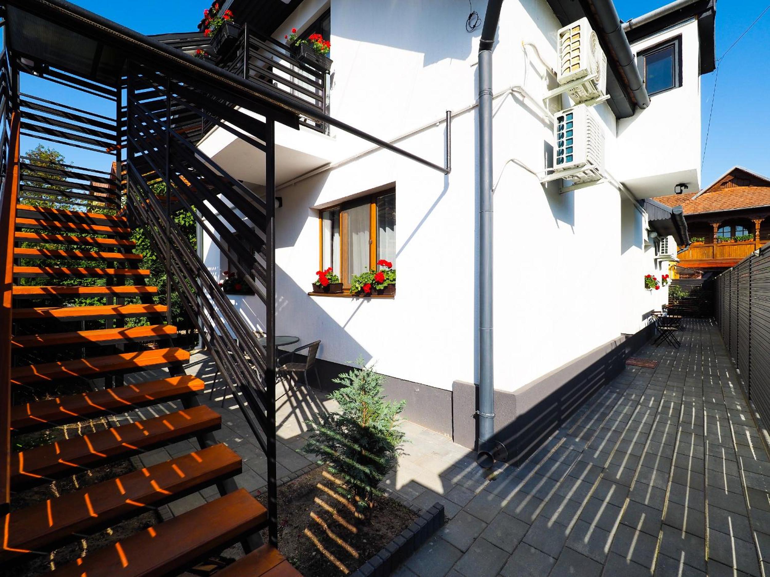 Hotel Ben Apartments - Image 1