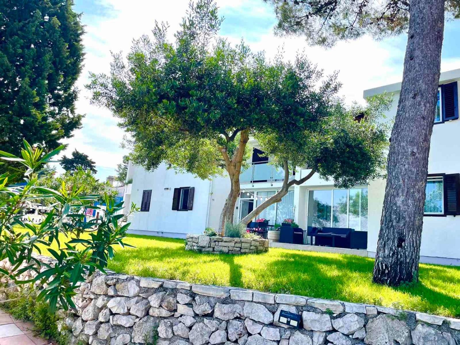 Apartment A2 - Prvi zal