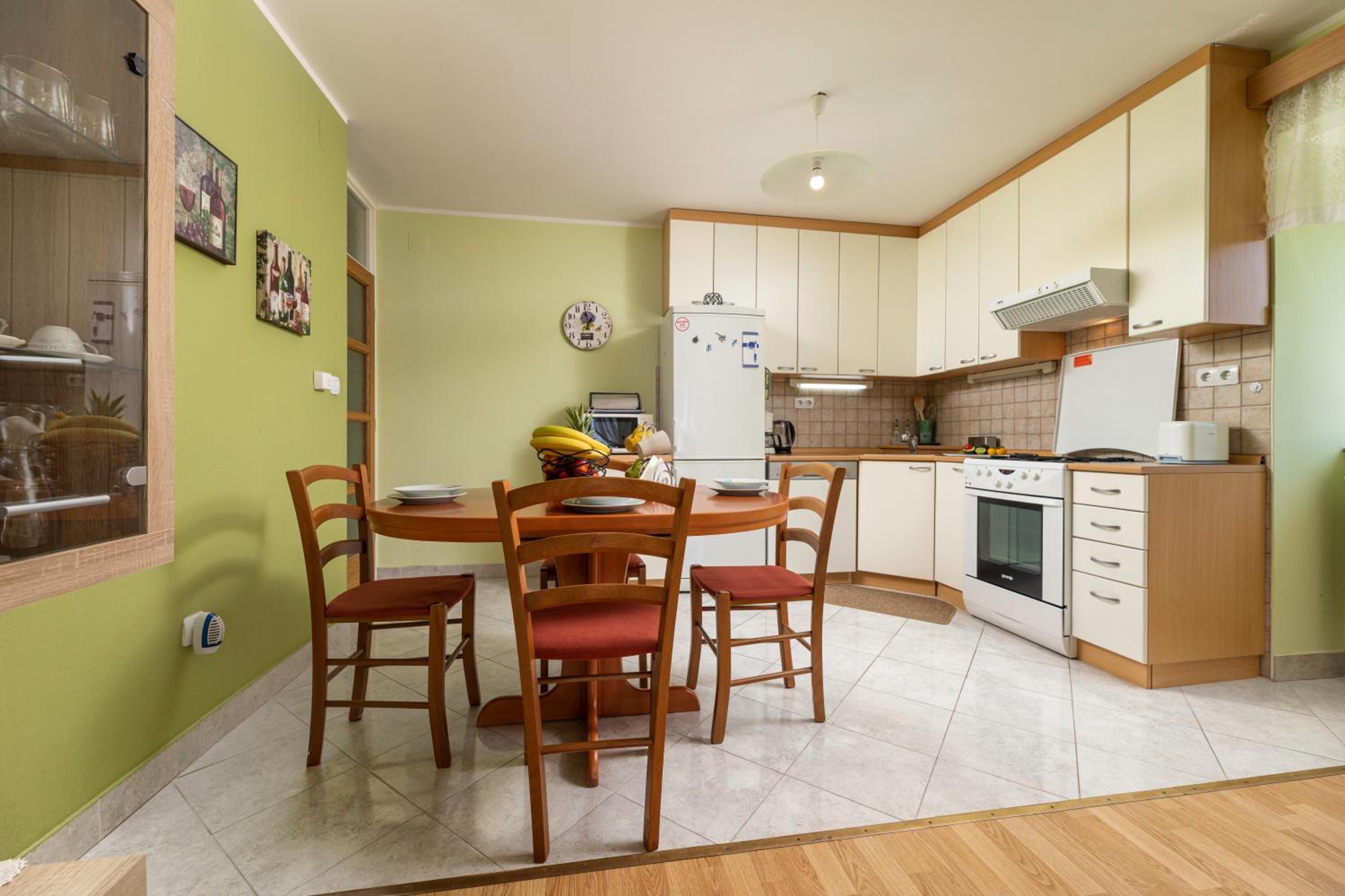 Apartment Krebelj by El-Pi Tours view 5