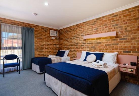 The Lydoun Motel
