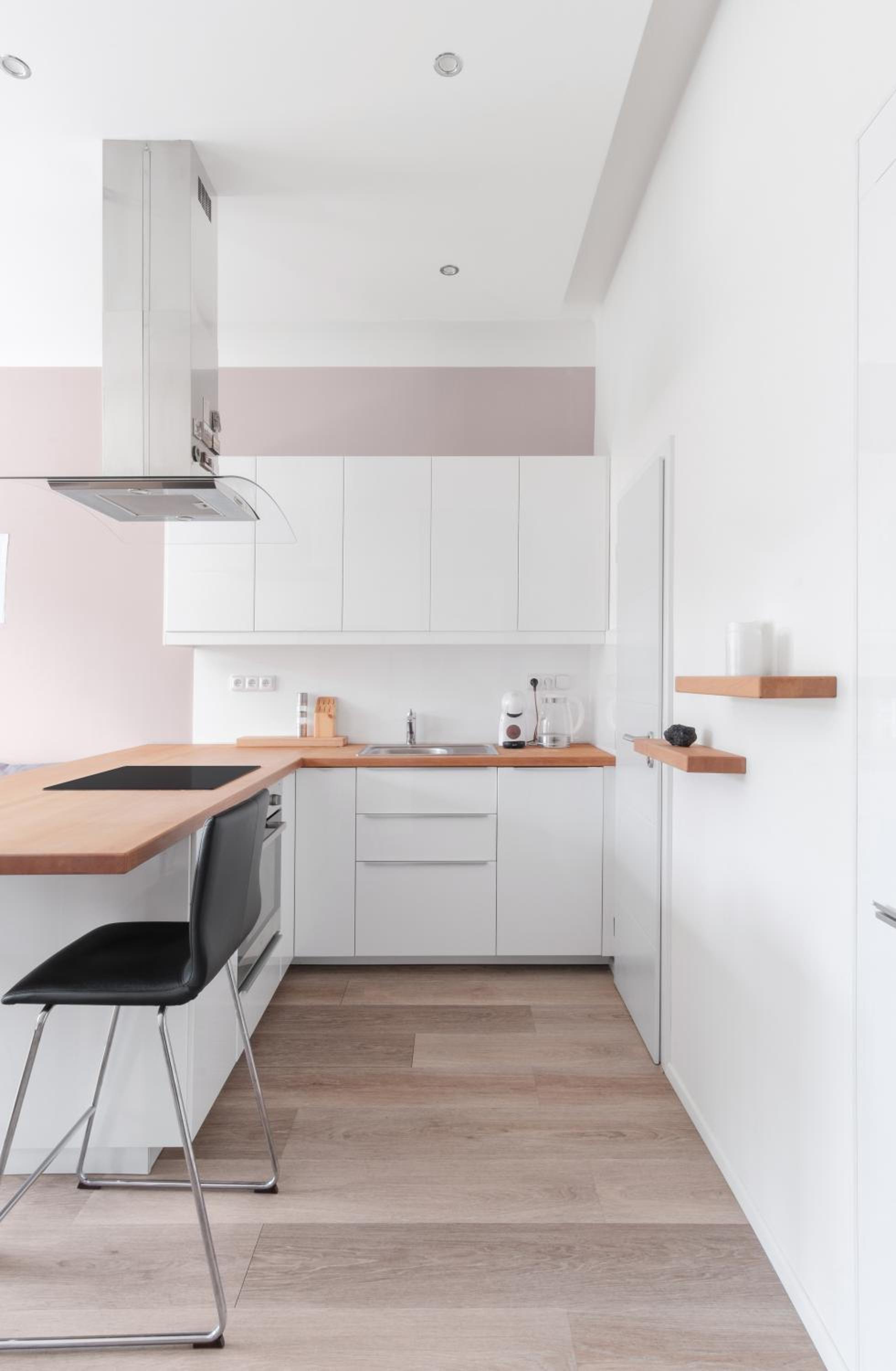 Prague Days - One-bedroom Apartment with Courtyard View in Karlín