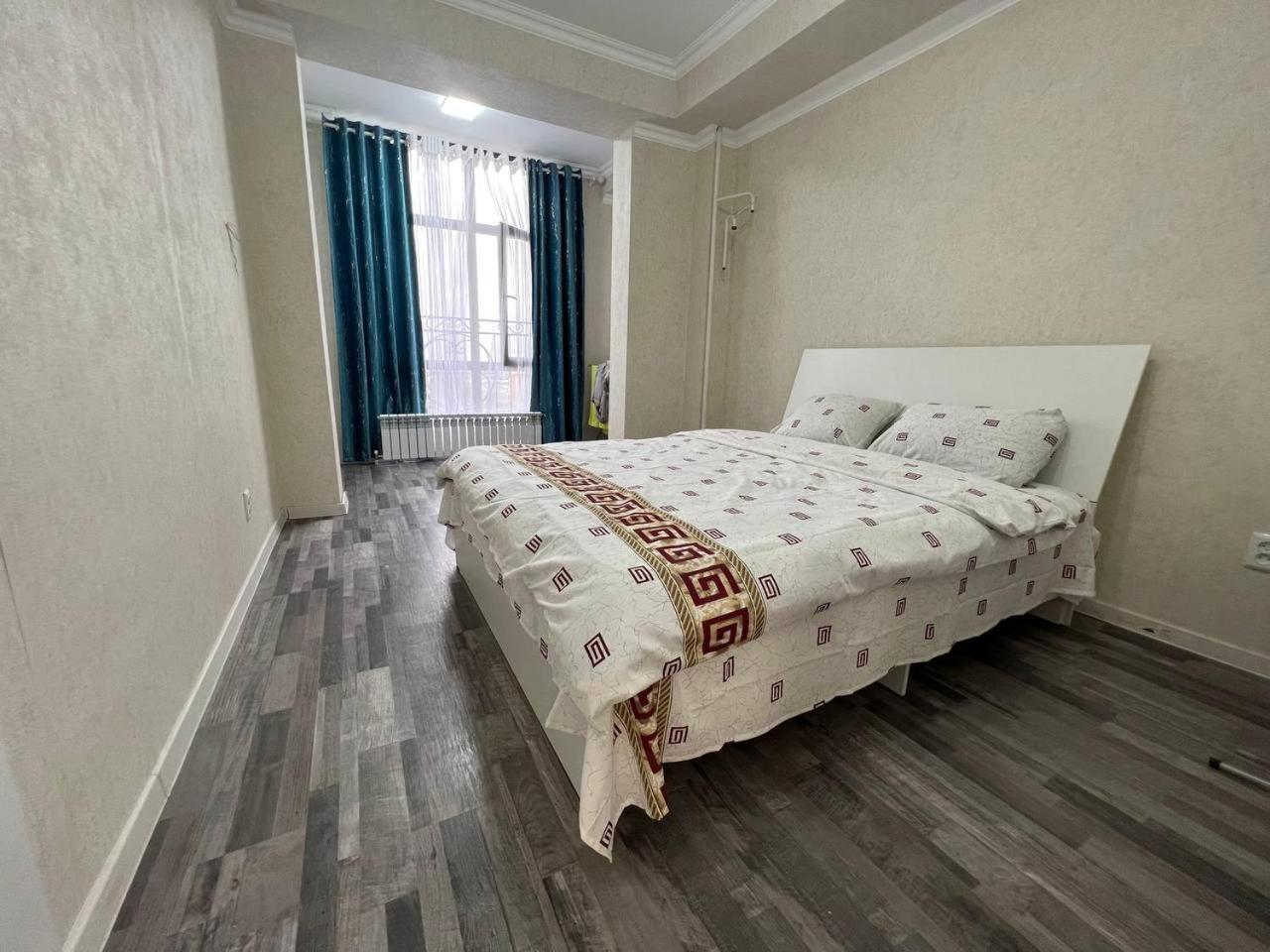 2 bedroom apartment on Turusbekova 9 view 5