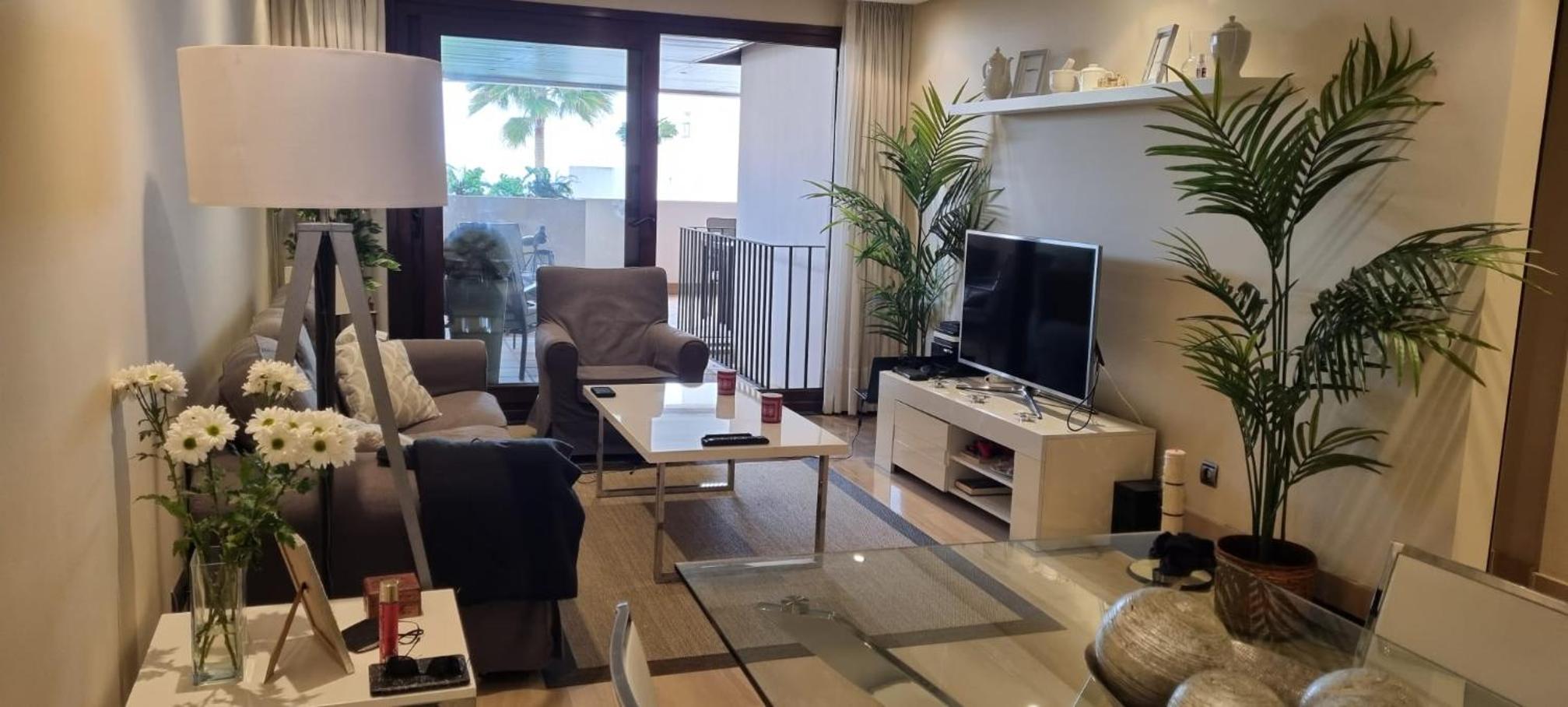 Apartamento lujo en primera línea de playa en Bahía de la Plata, Estepona view 5