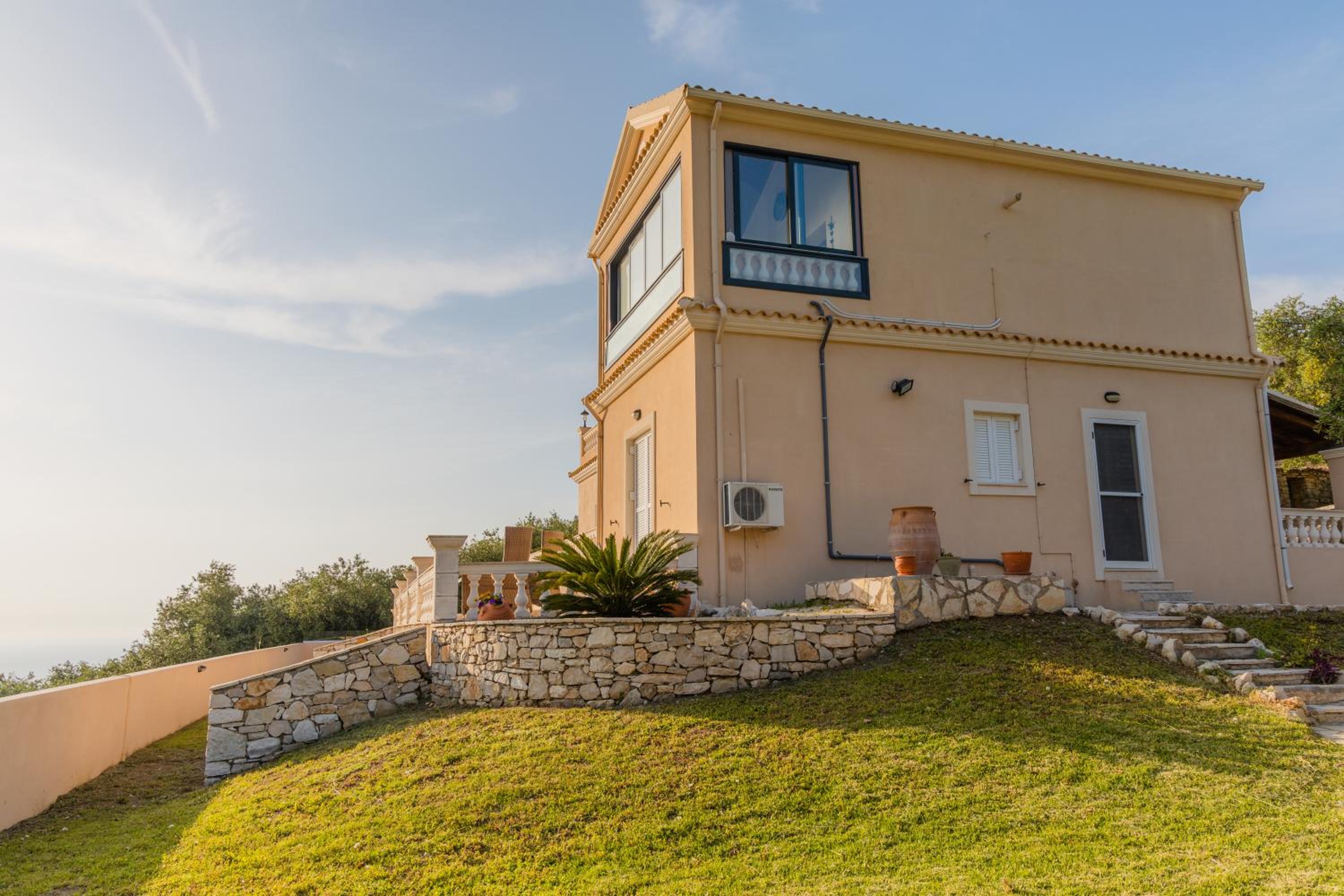 Hotel Villa Clearvue - Image 1