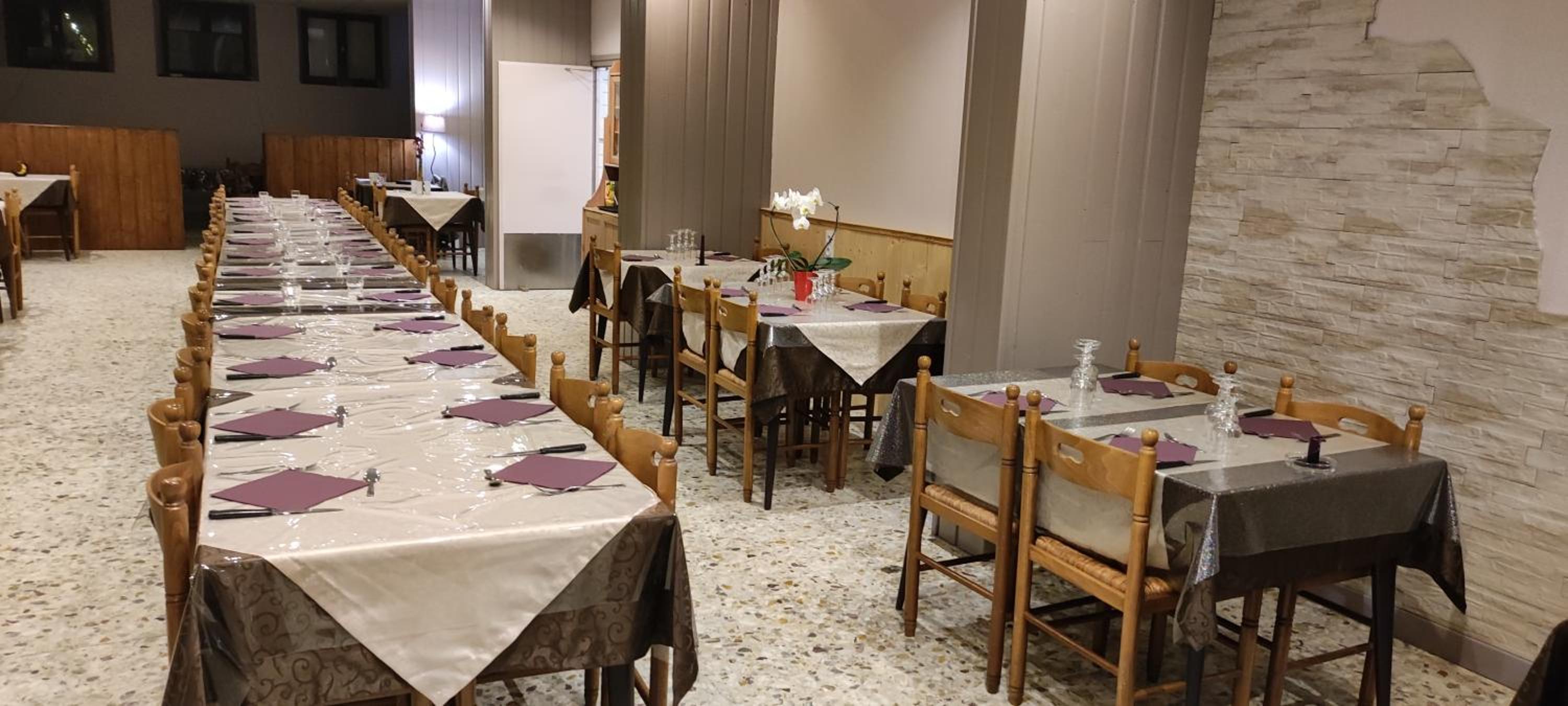 restaurant