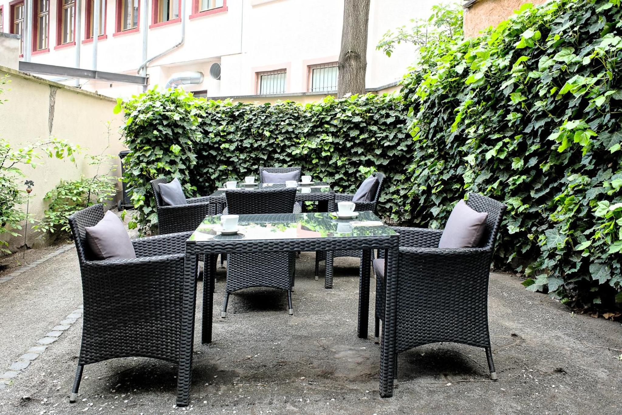 TOWNHOUSE Hotel - Property Image 34